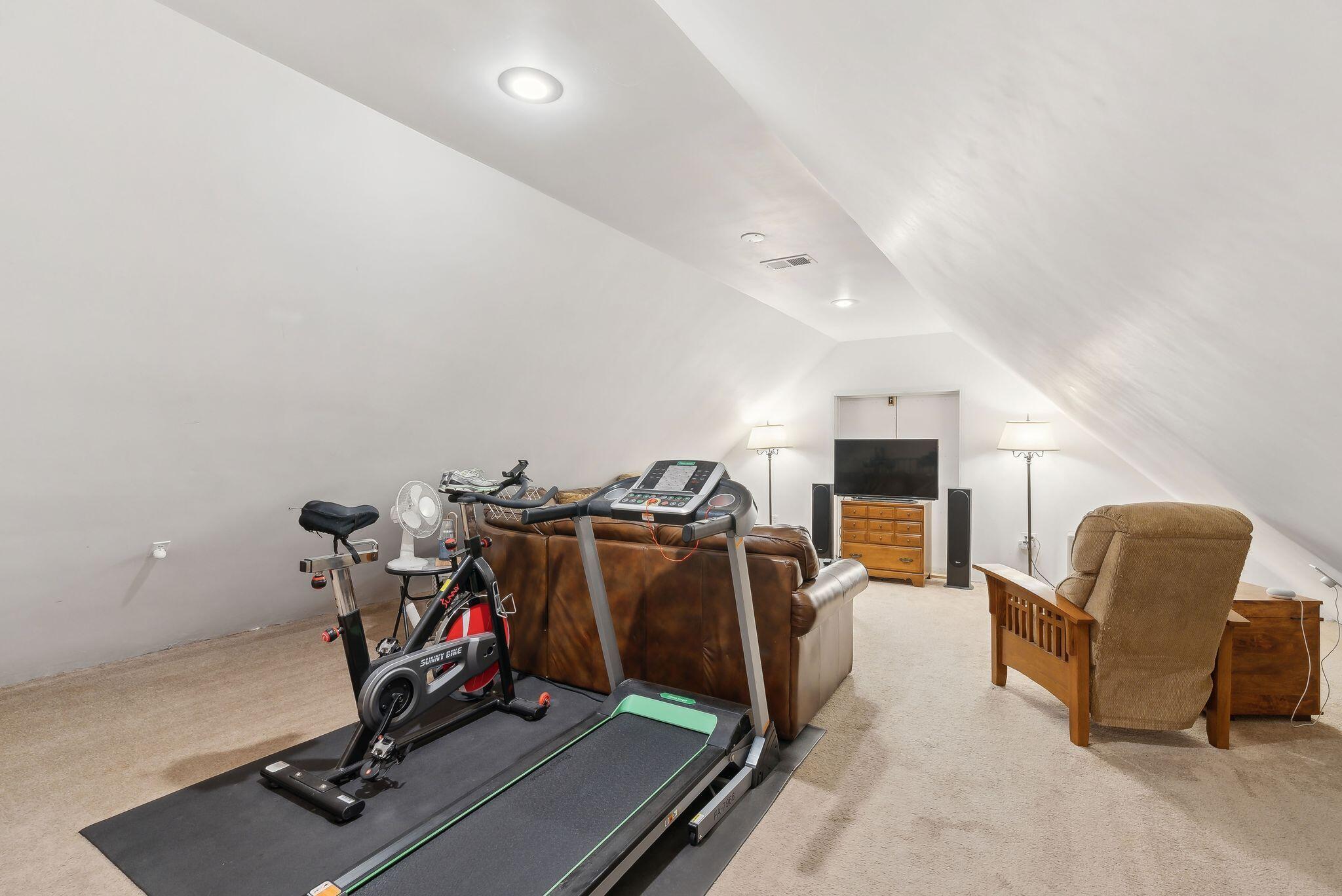 83 Cushman Point Road