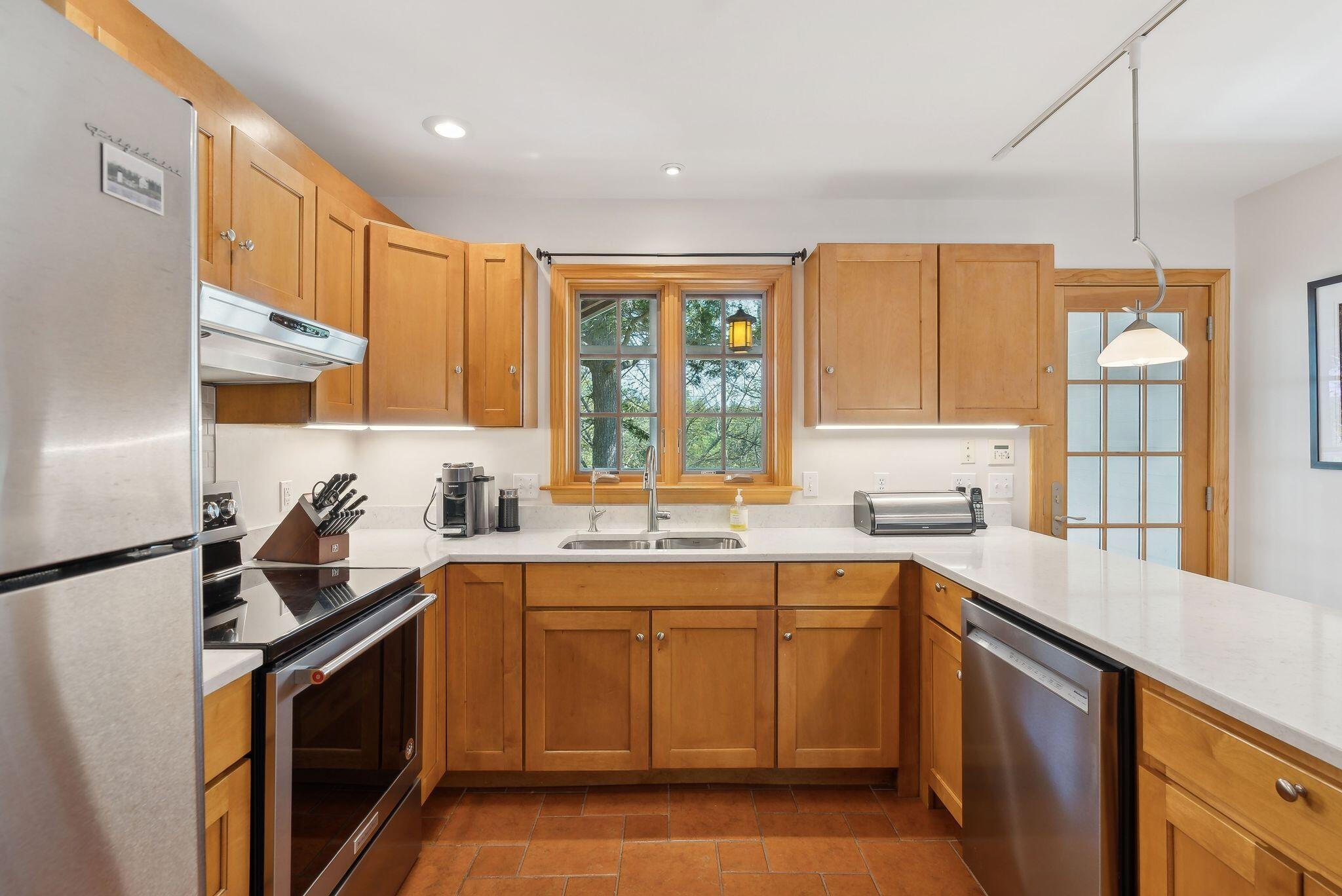 83 Cushman Point Road