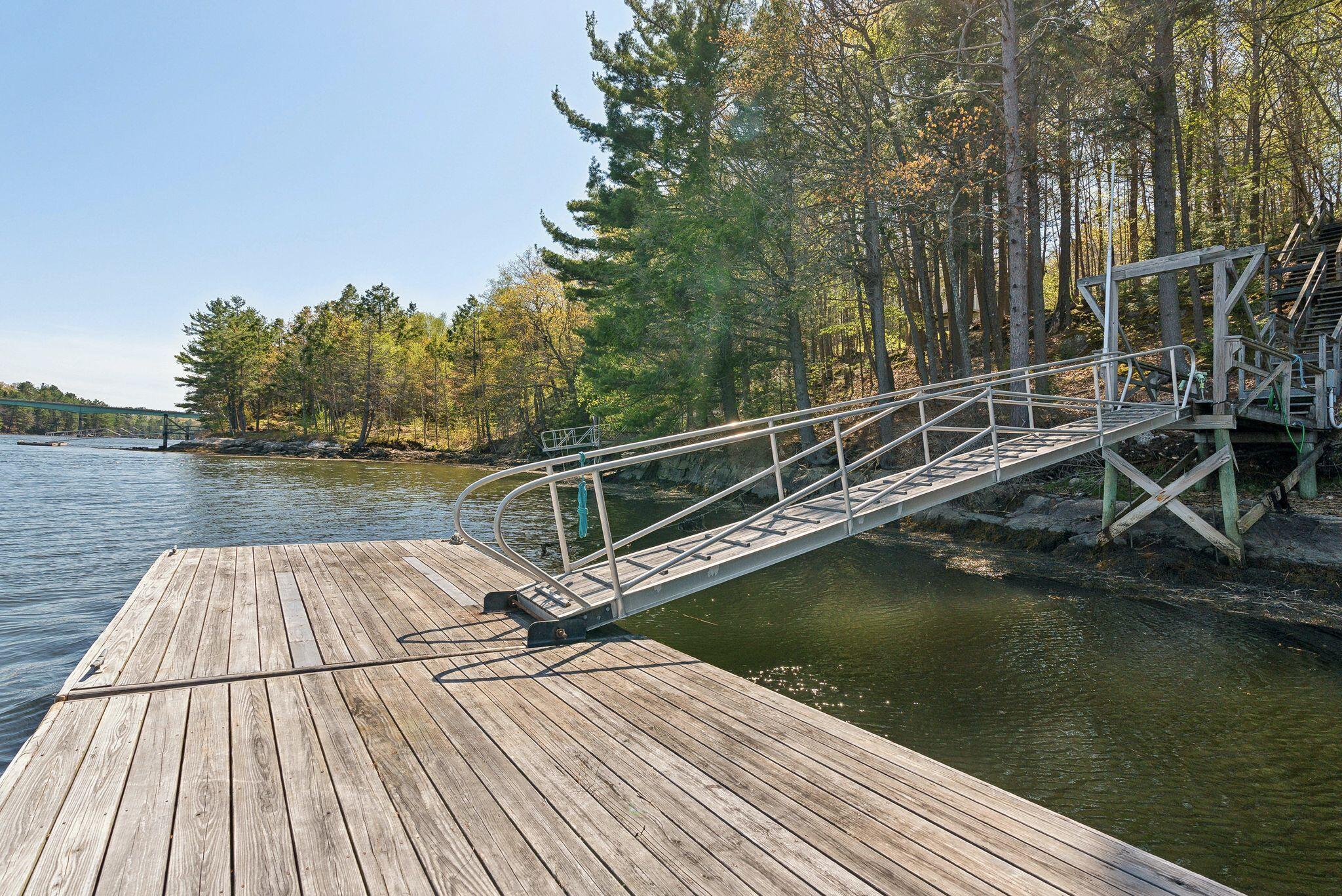83 Cushman Point Road