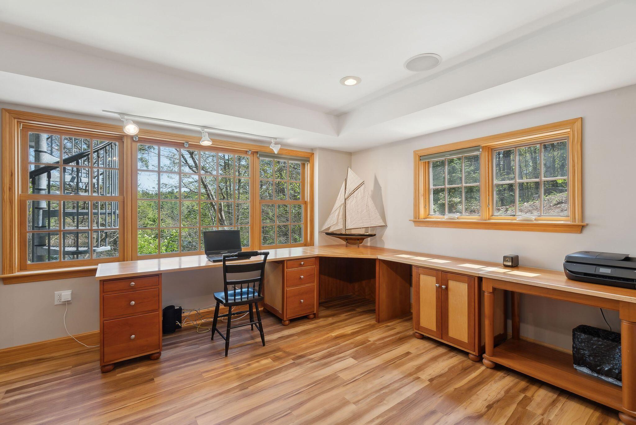 83 Cushman Point Road