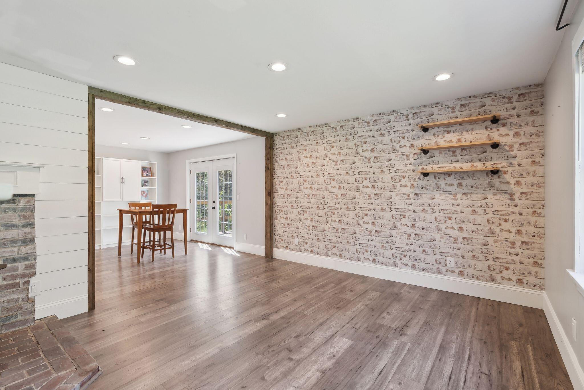 430 Old Bath Road