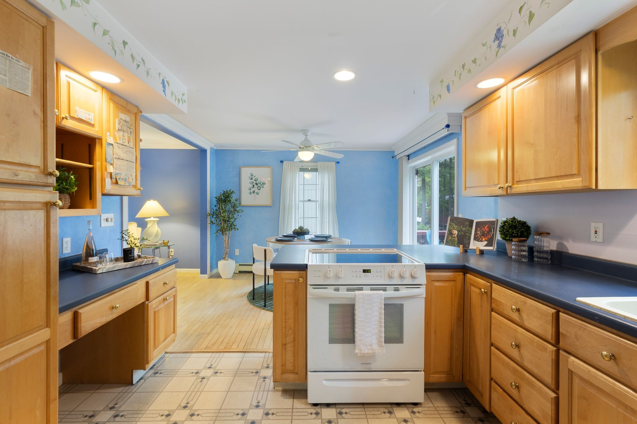3 Foxwell Drive