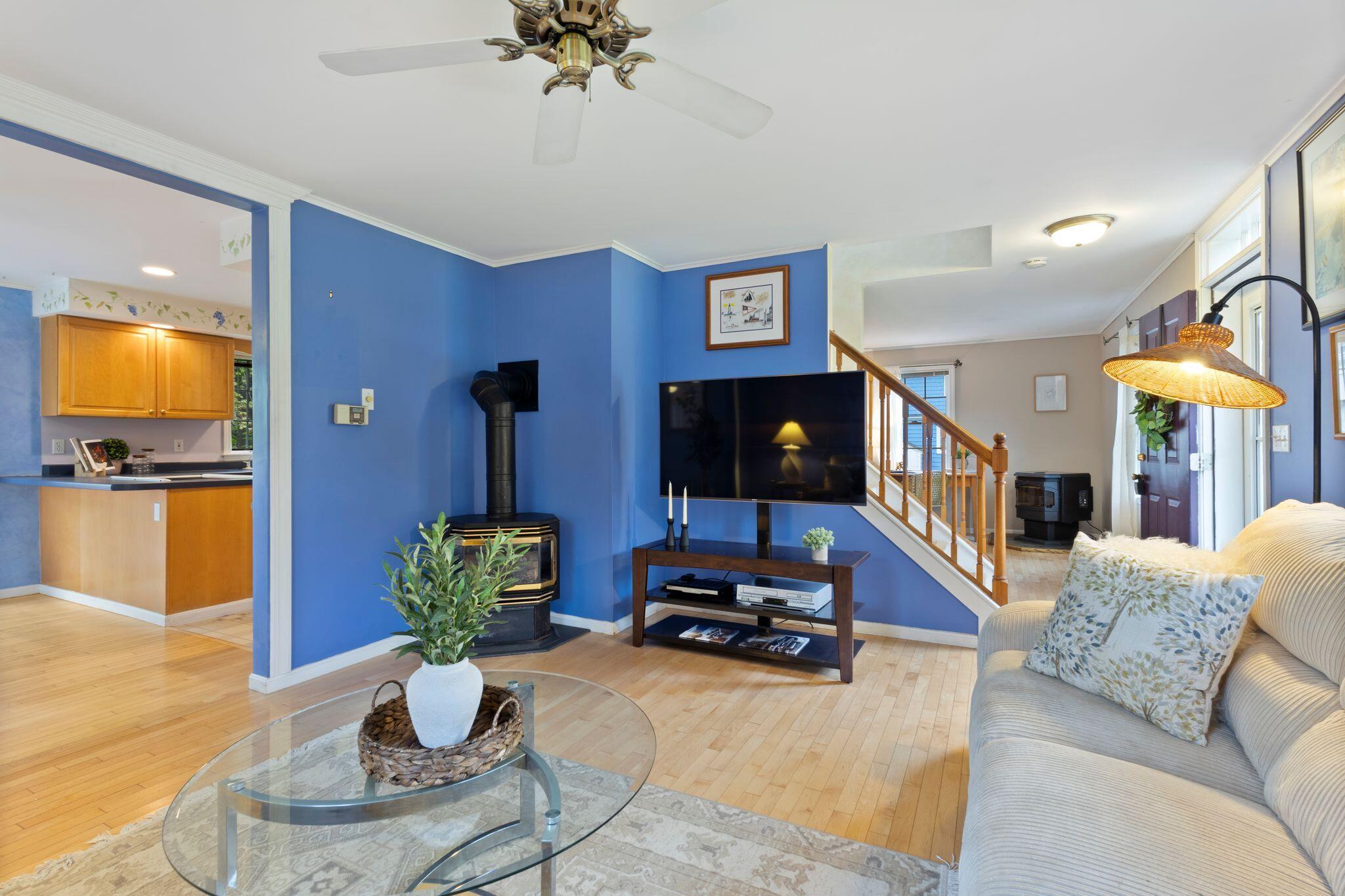 3 Foxwell Drive