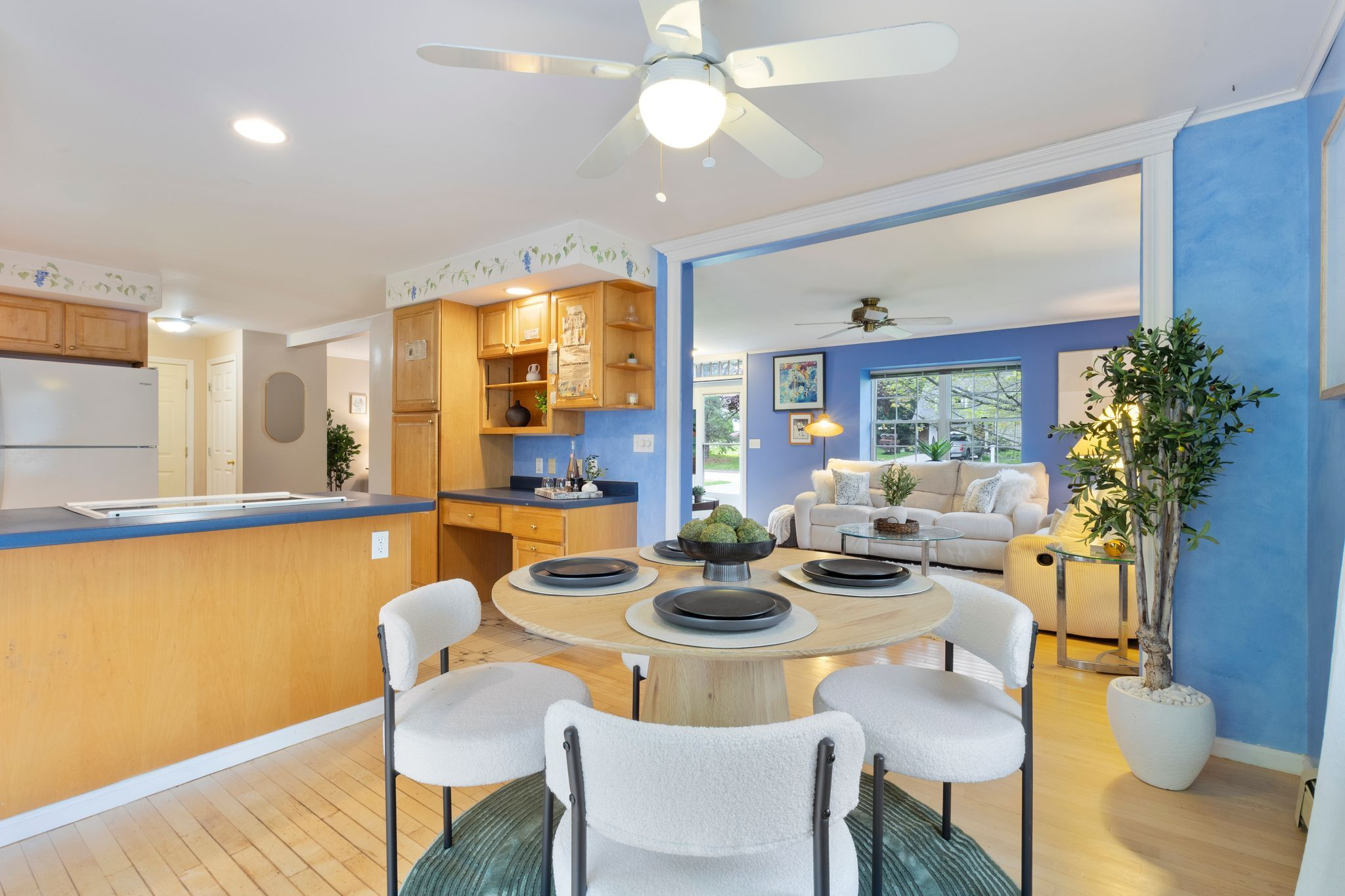 3 Foxwell Drive