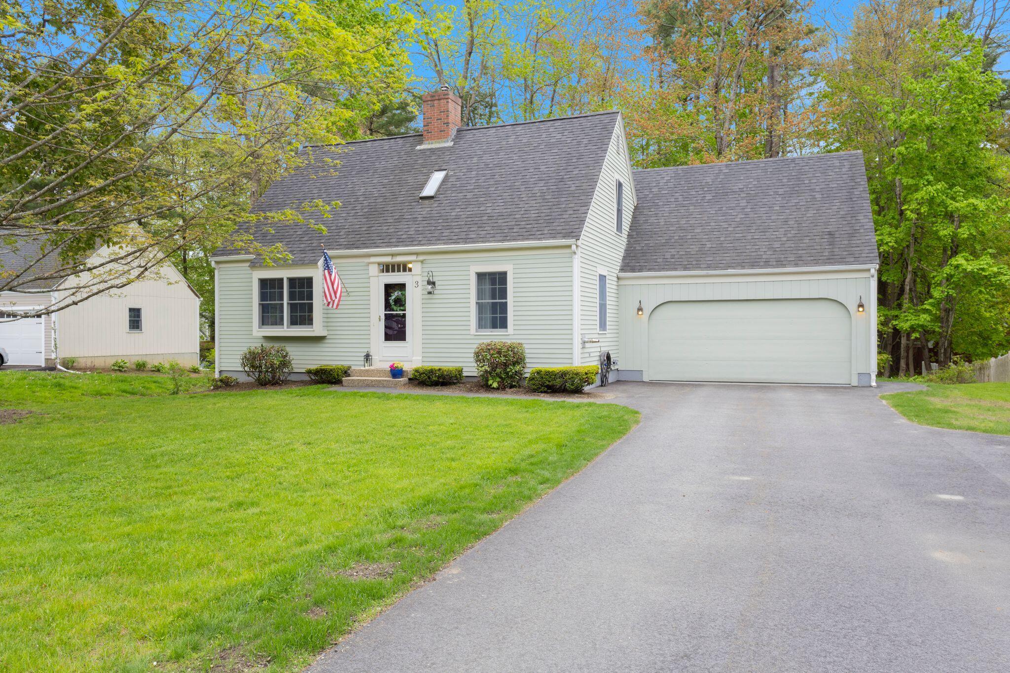 3 Foxwell Drive
