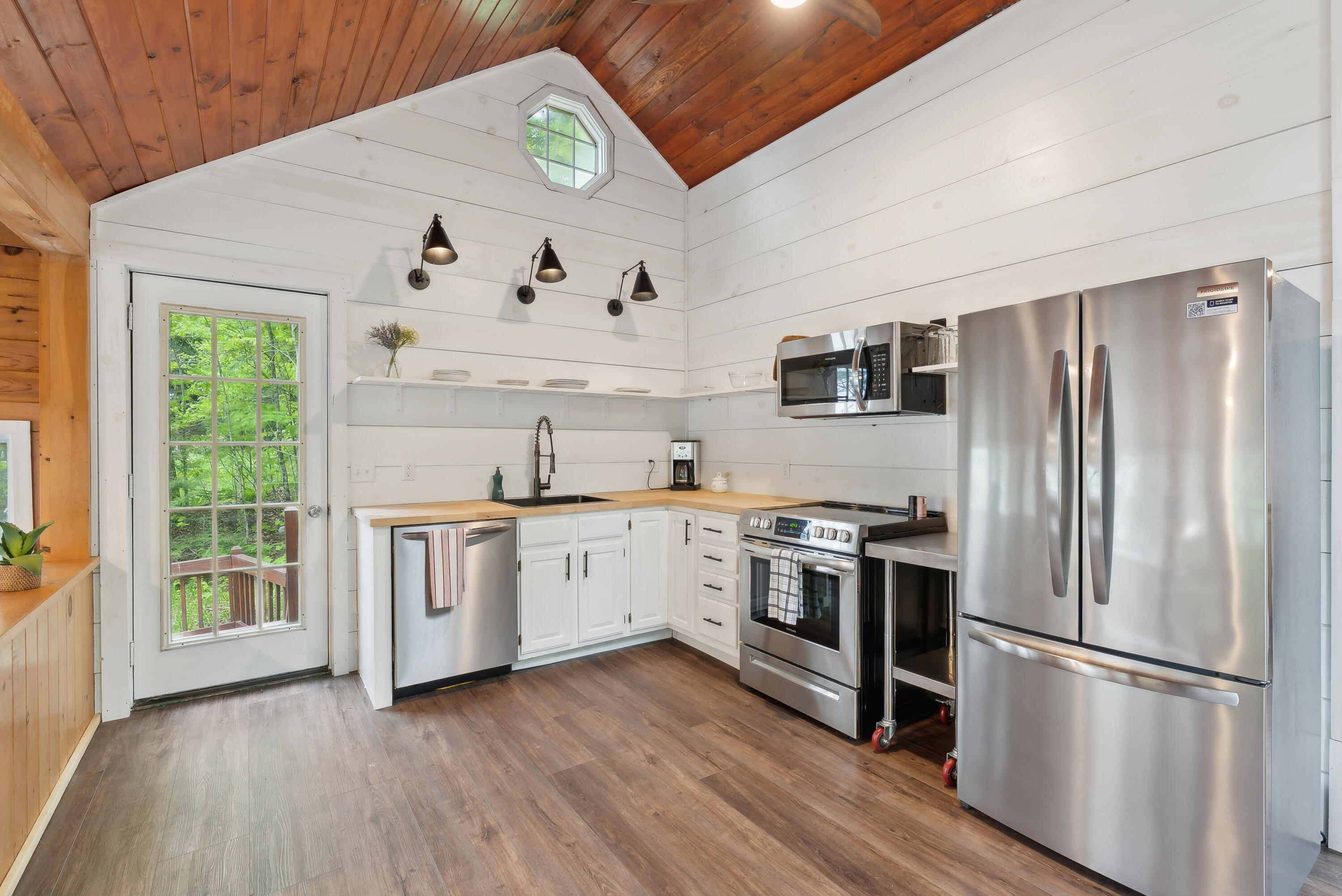 41 Boat Point Drive, 29