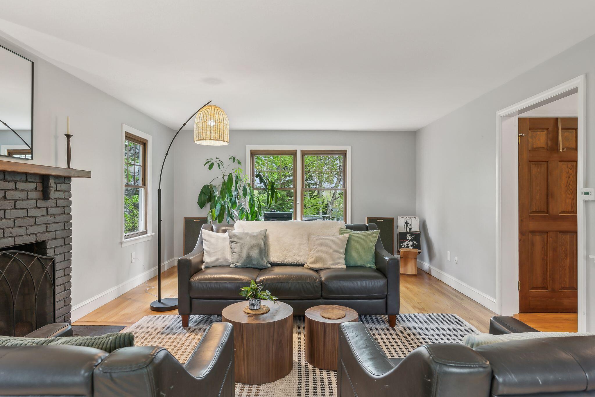 26 Hunts Point Road