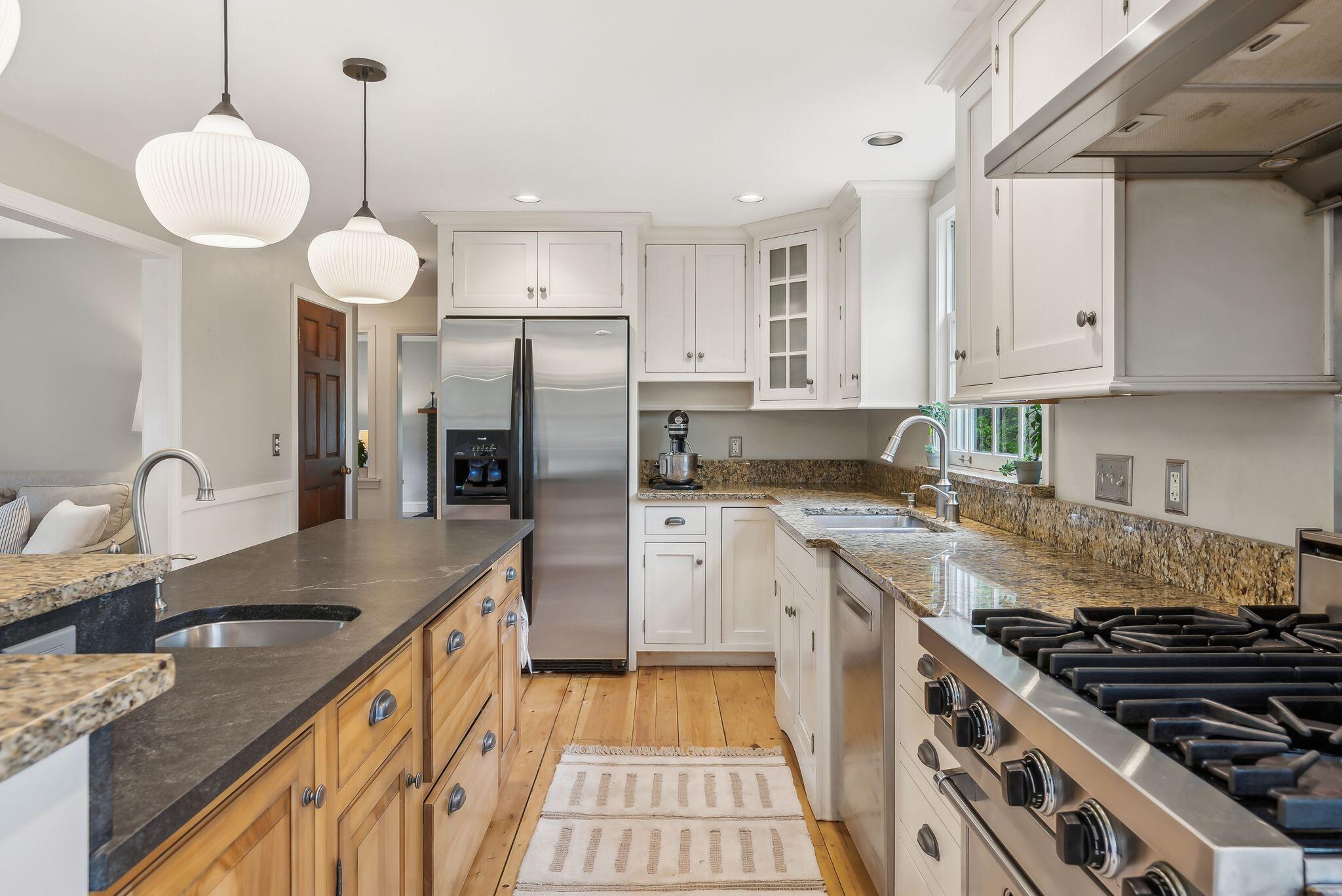 26 Hunts Point Road