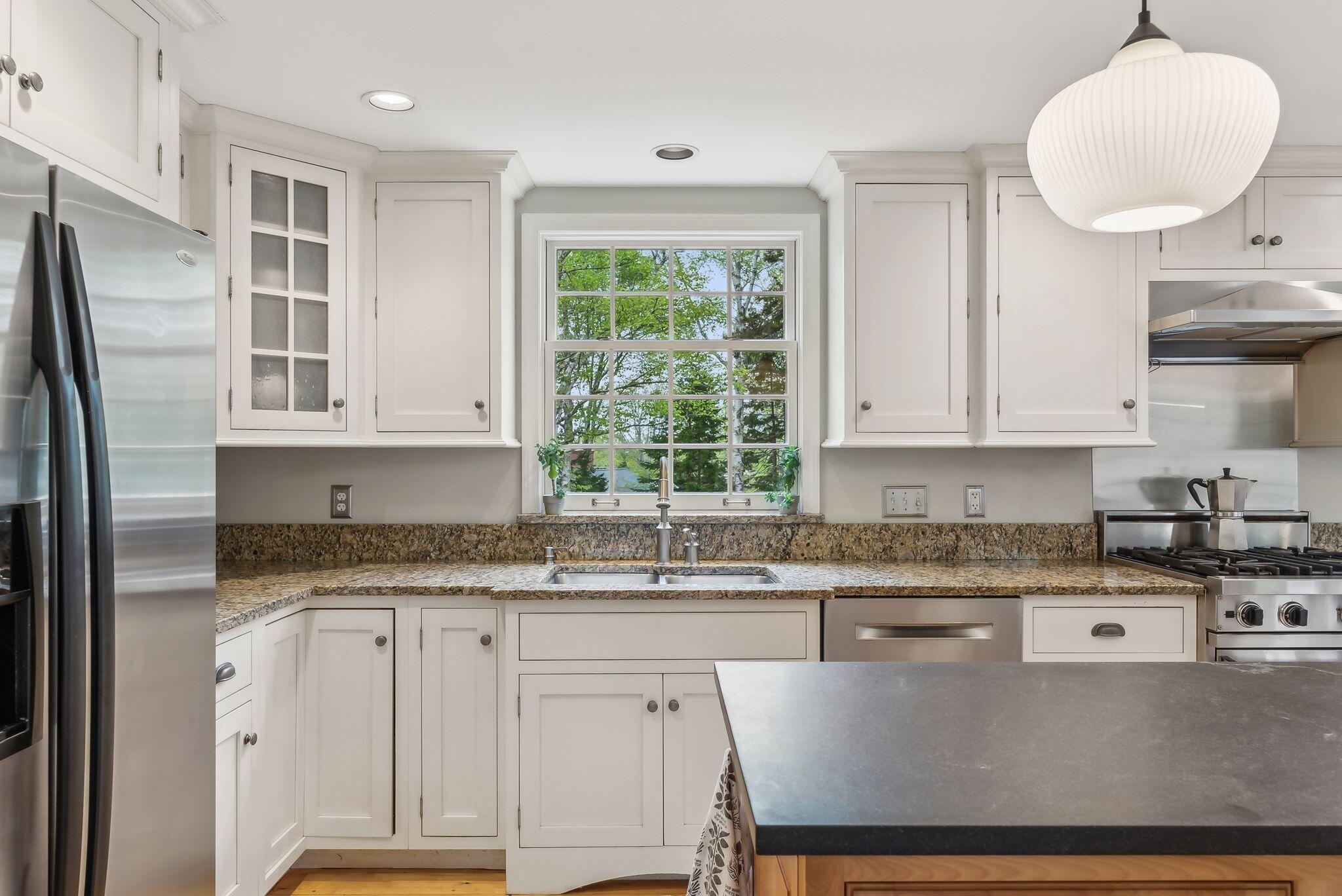 26 Hunts Point Road