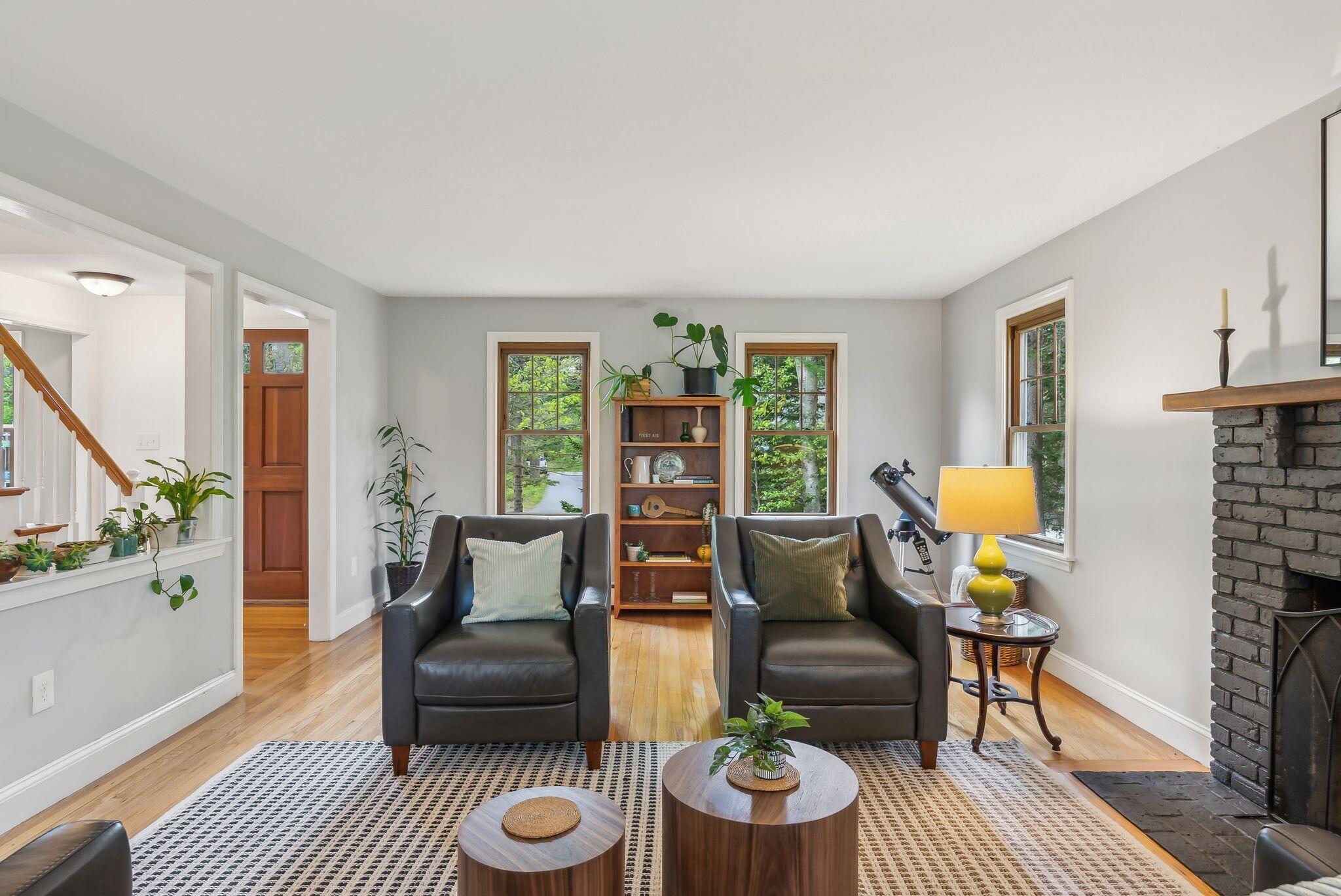 26 Hunts Point Road