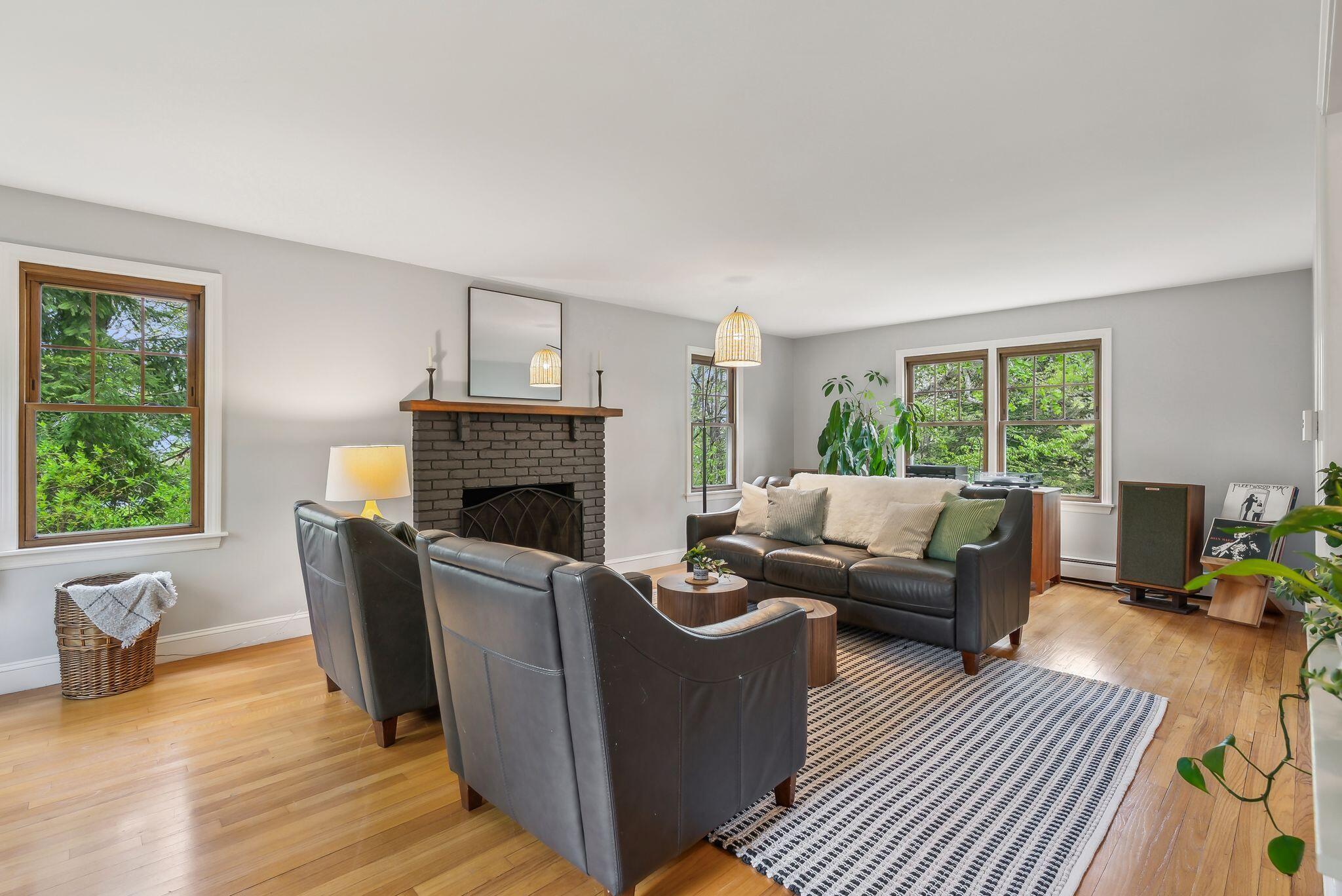 26 Hunts Point Road