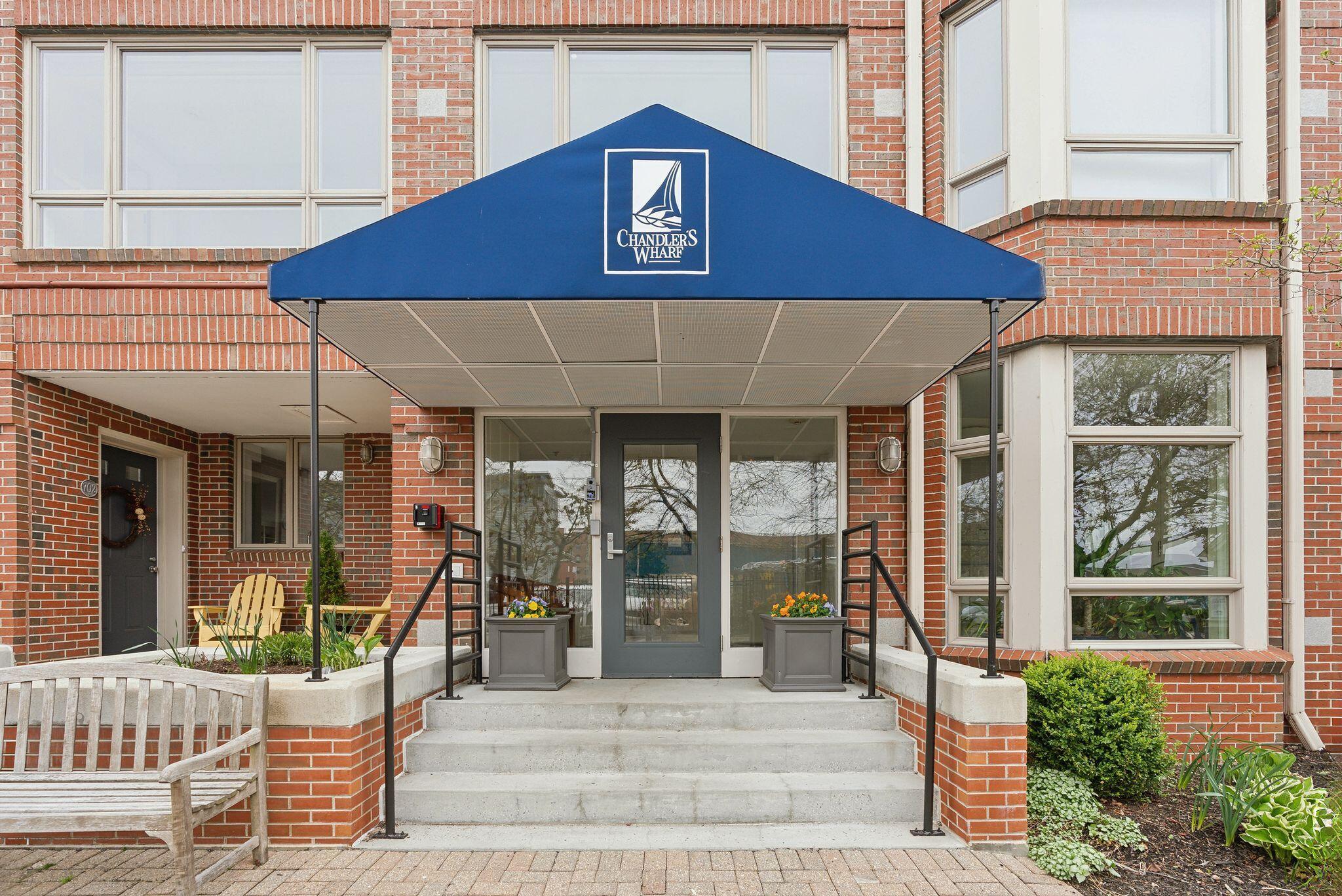 709 Chandlers Wharf, 709