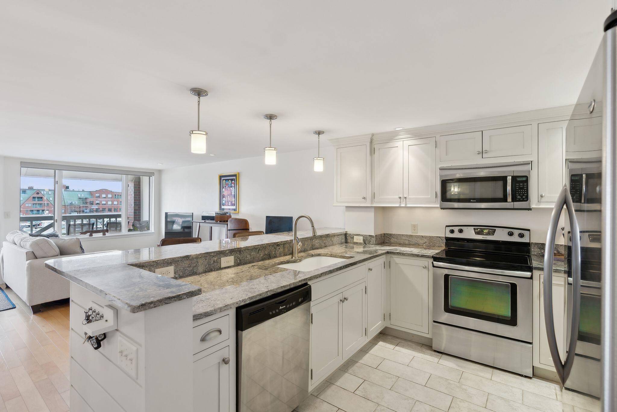 709 Chandlers Wharf, 709