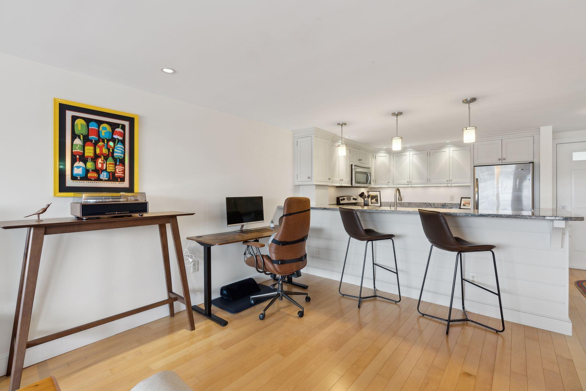 709 Chandlers Wharf, 709