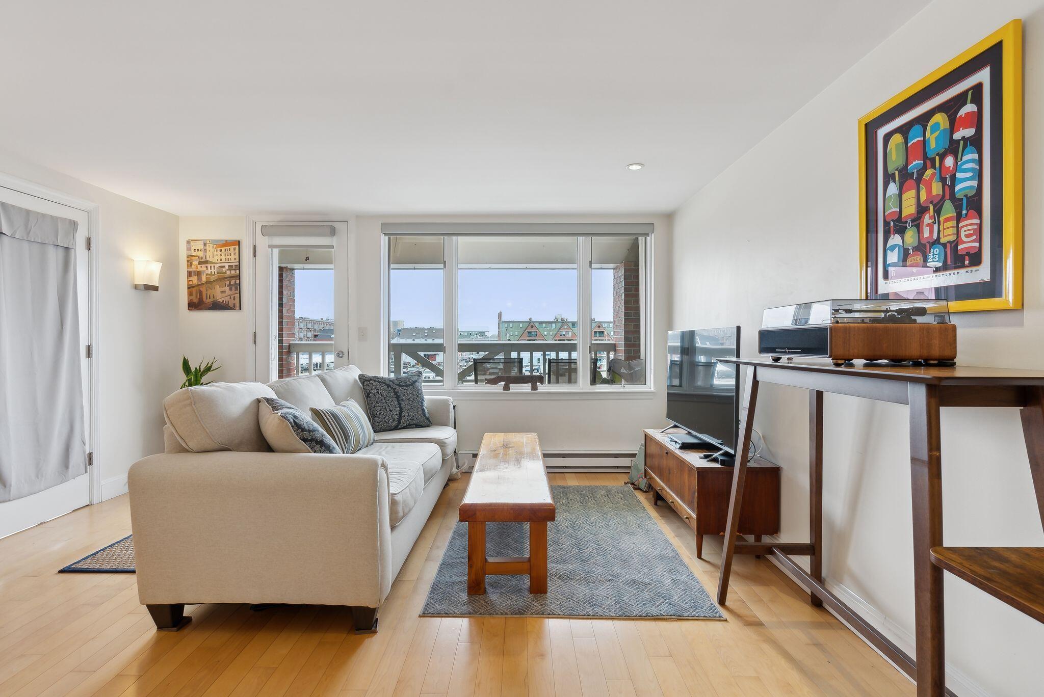 709 Chandlers Wharf, 709