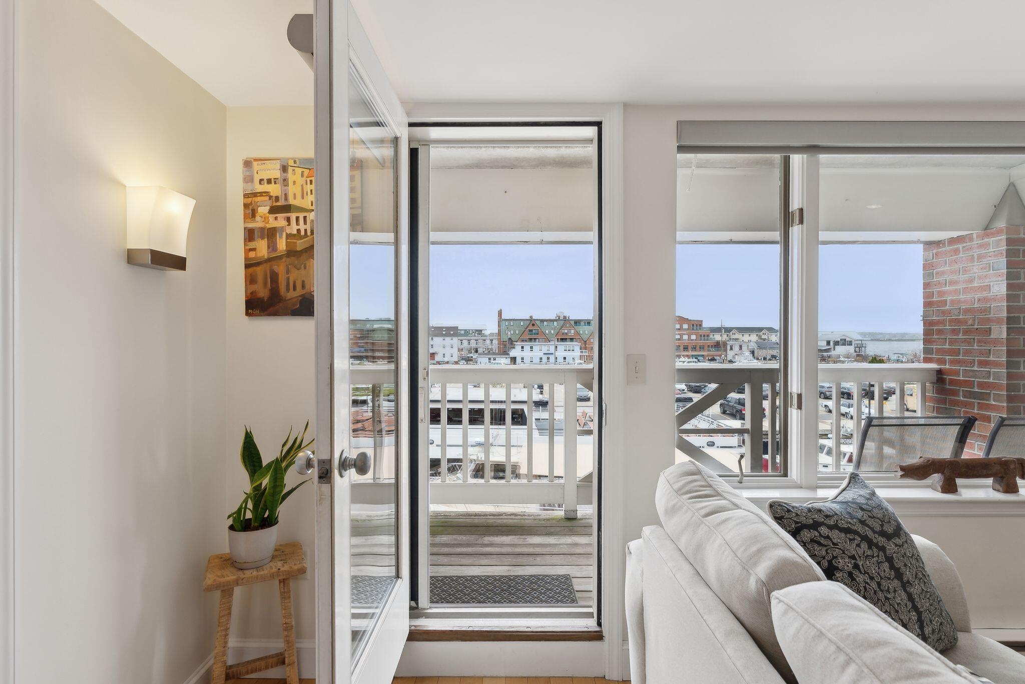 709 Chandlers Wharf, 709