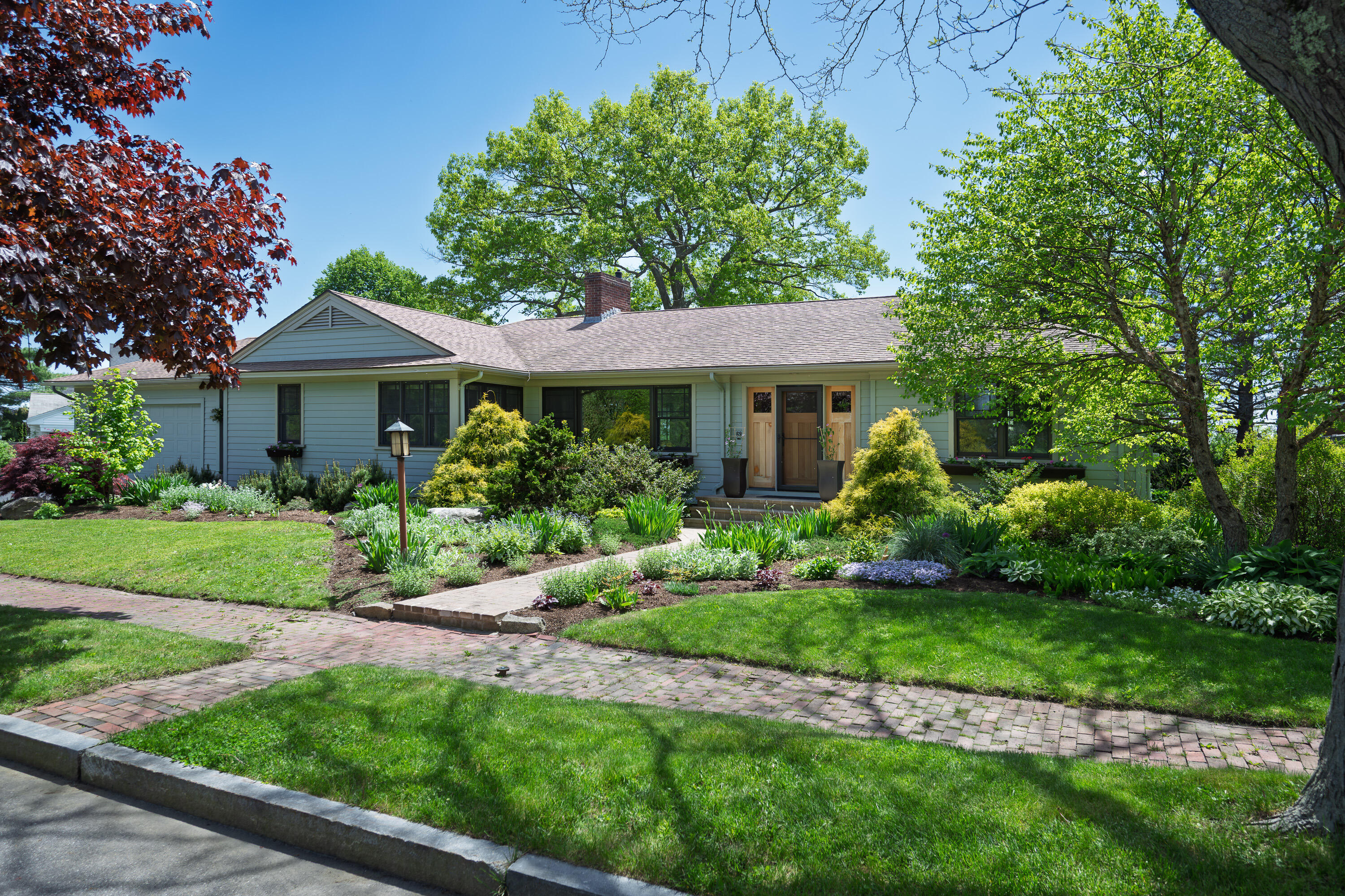 69 Brookside Road