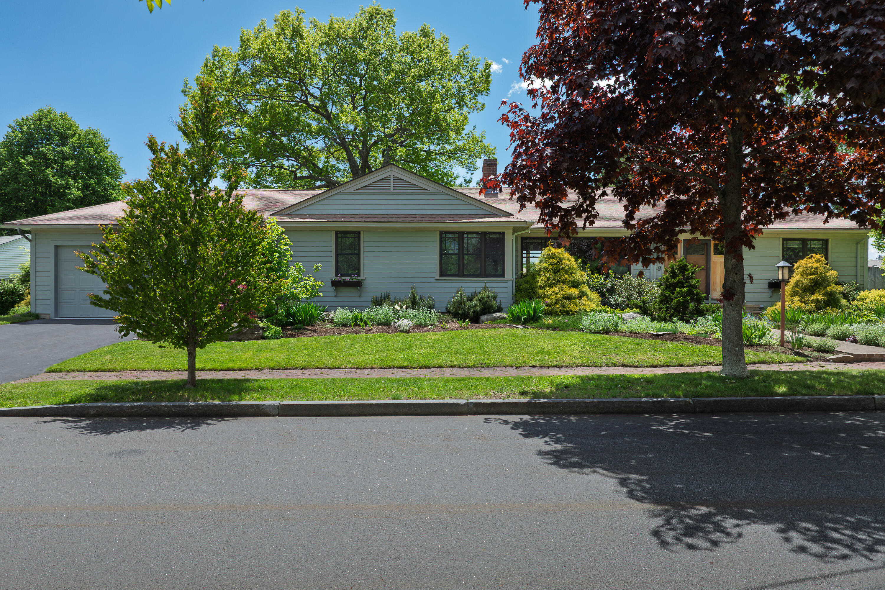 69 Brookside Road