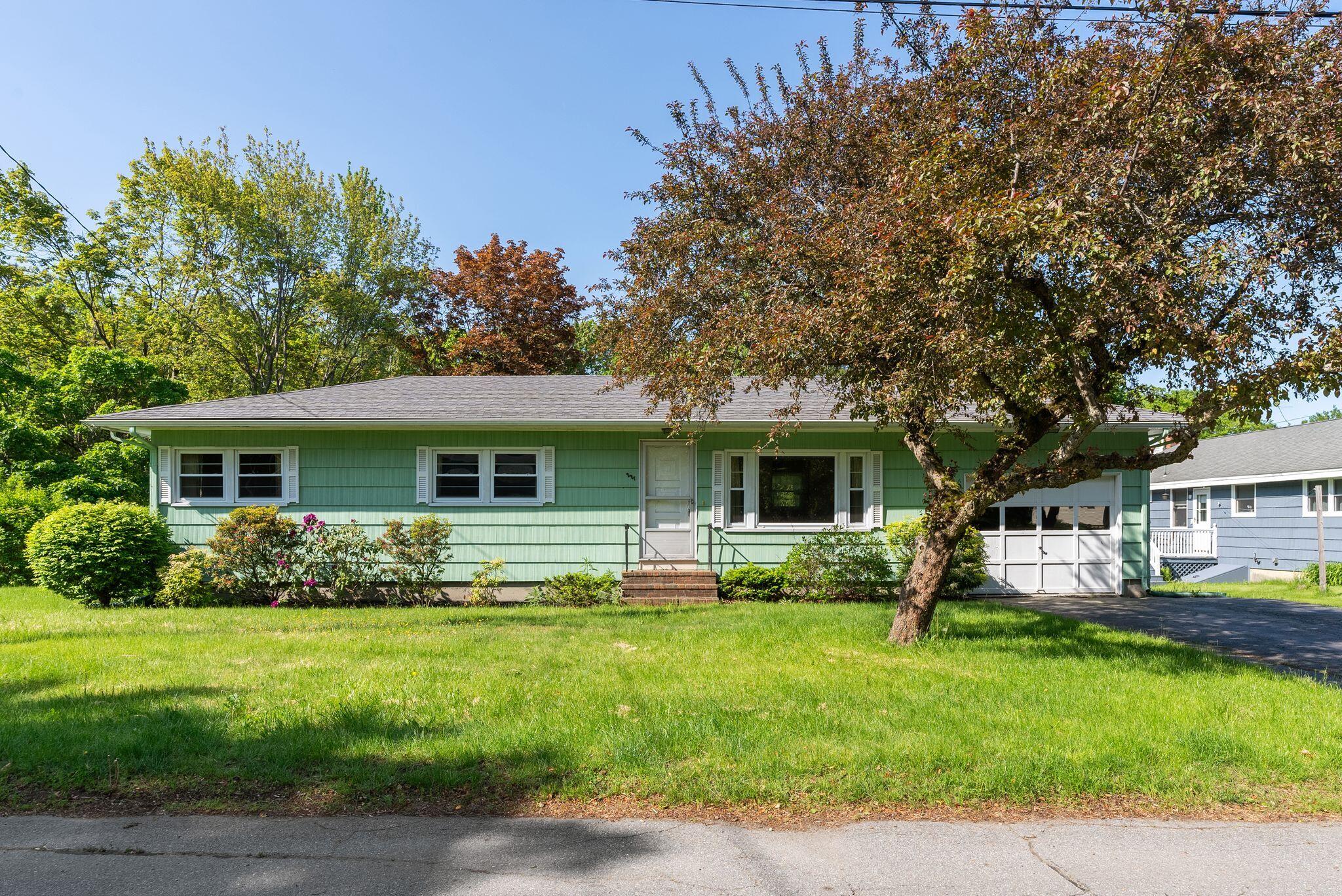 221 Bancroft Street