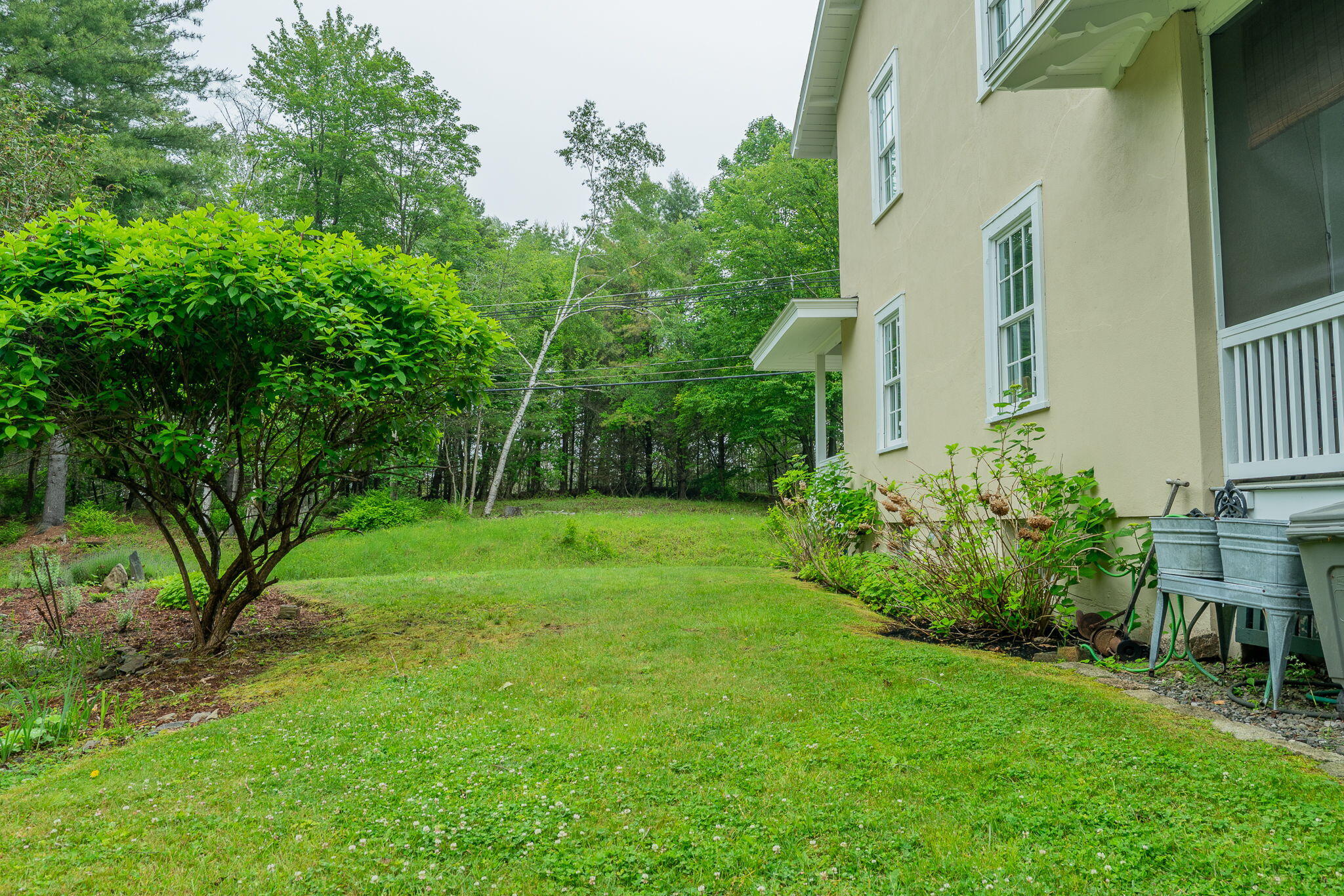 138 Diamond Avenue, 138