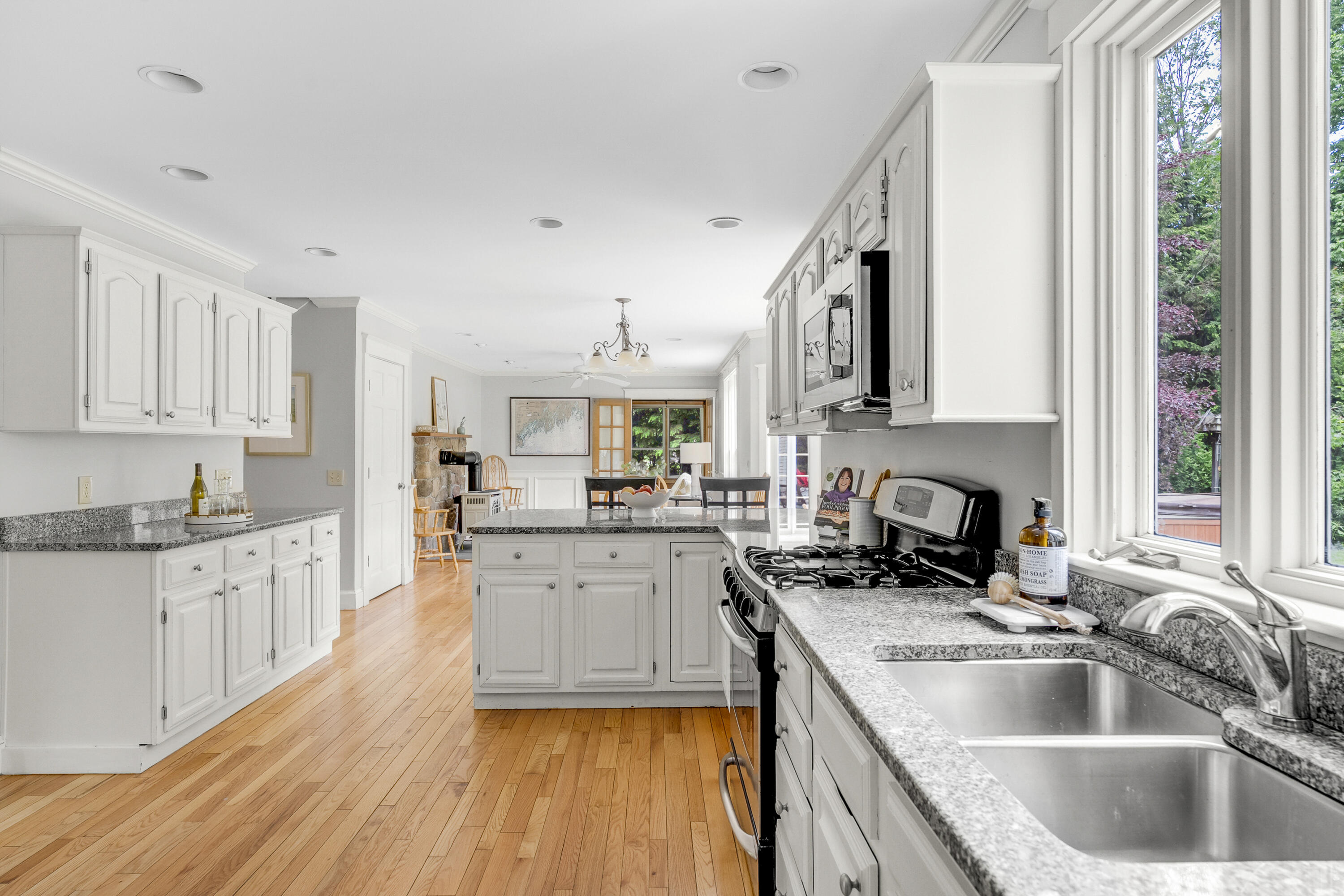 9 Hemlock Drive