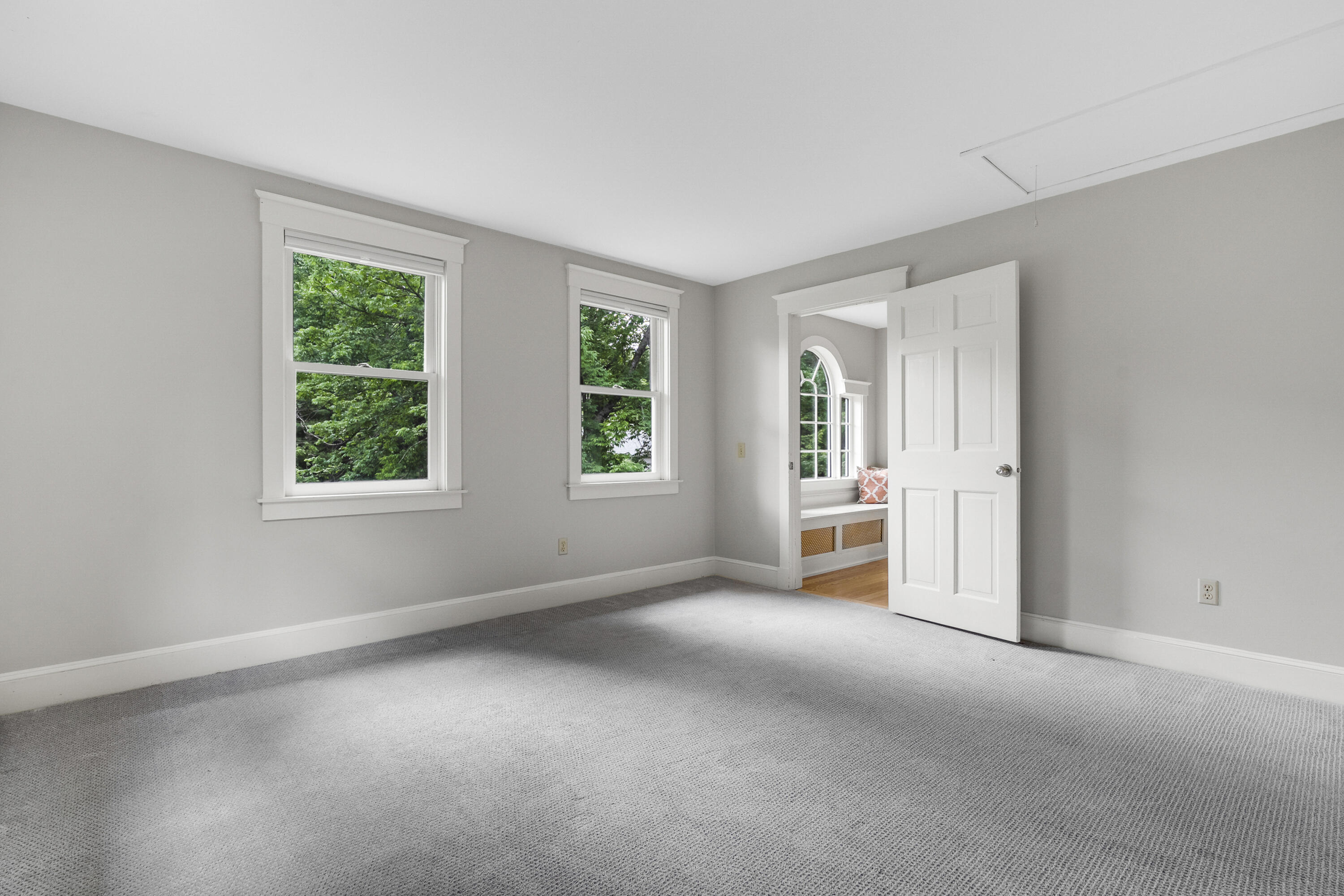 9 Hemlock Drive