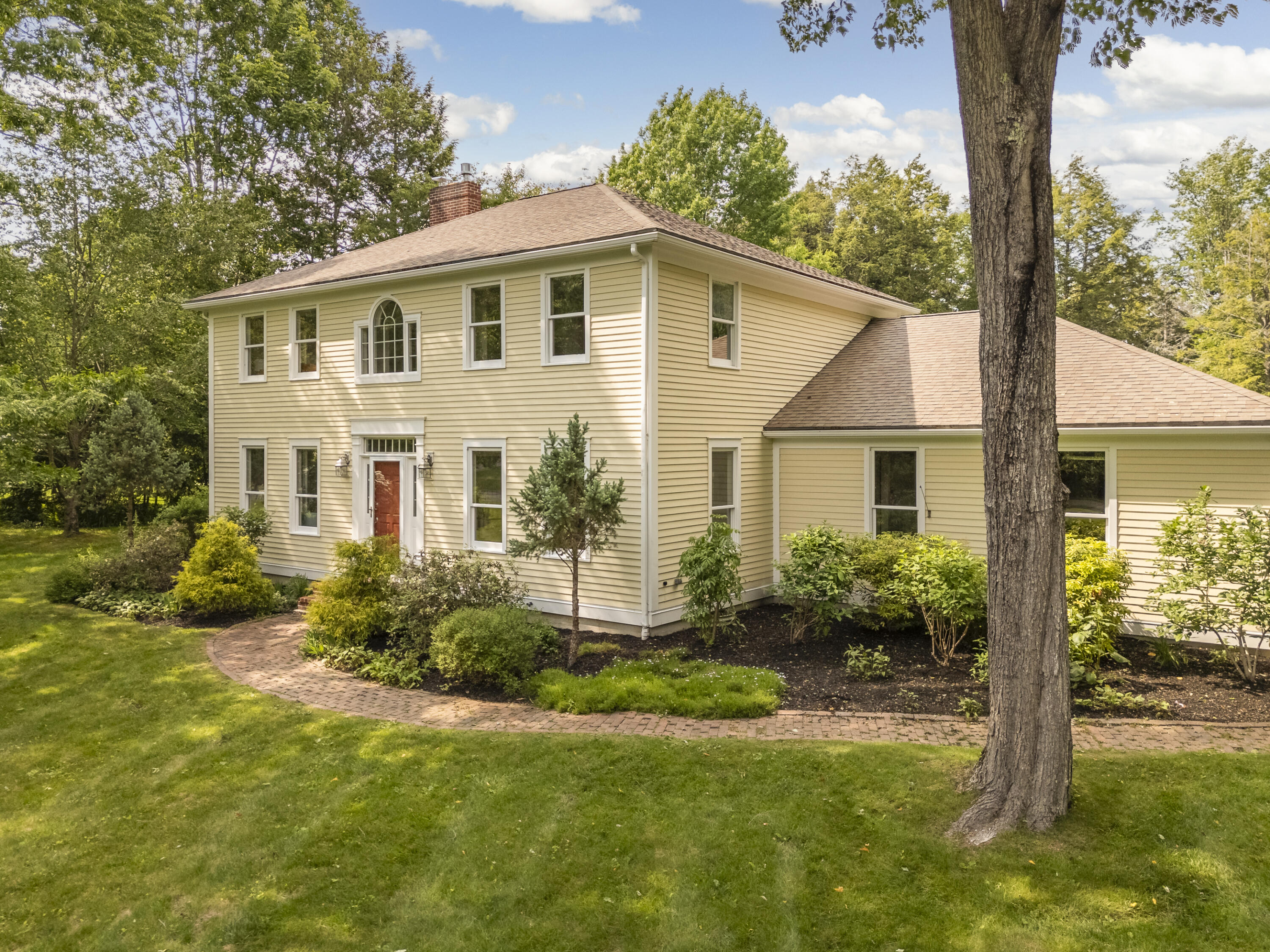 9 Hemlock Drive