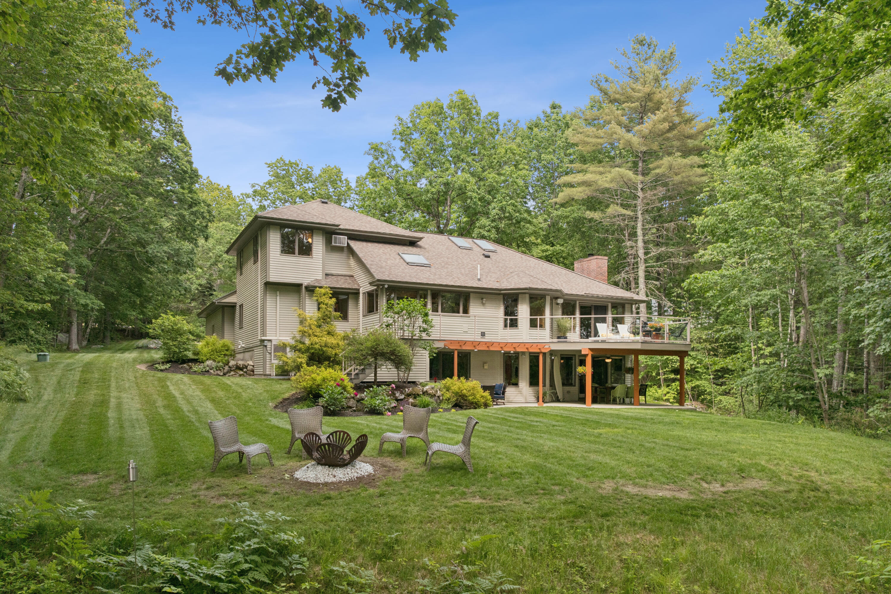 18 Woldbrook Drive
