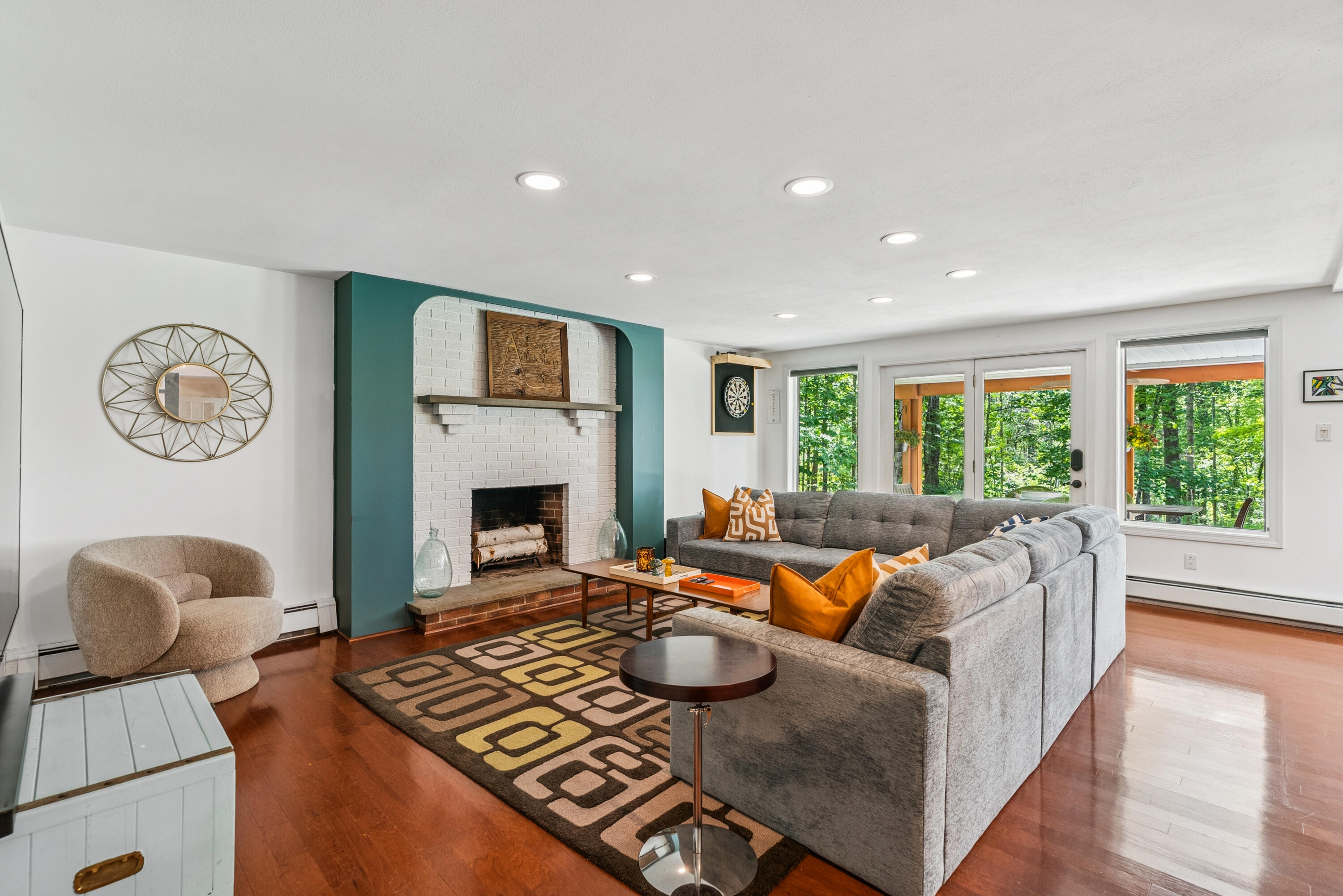 18 Woldbrook Drive