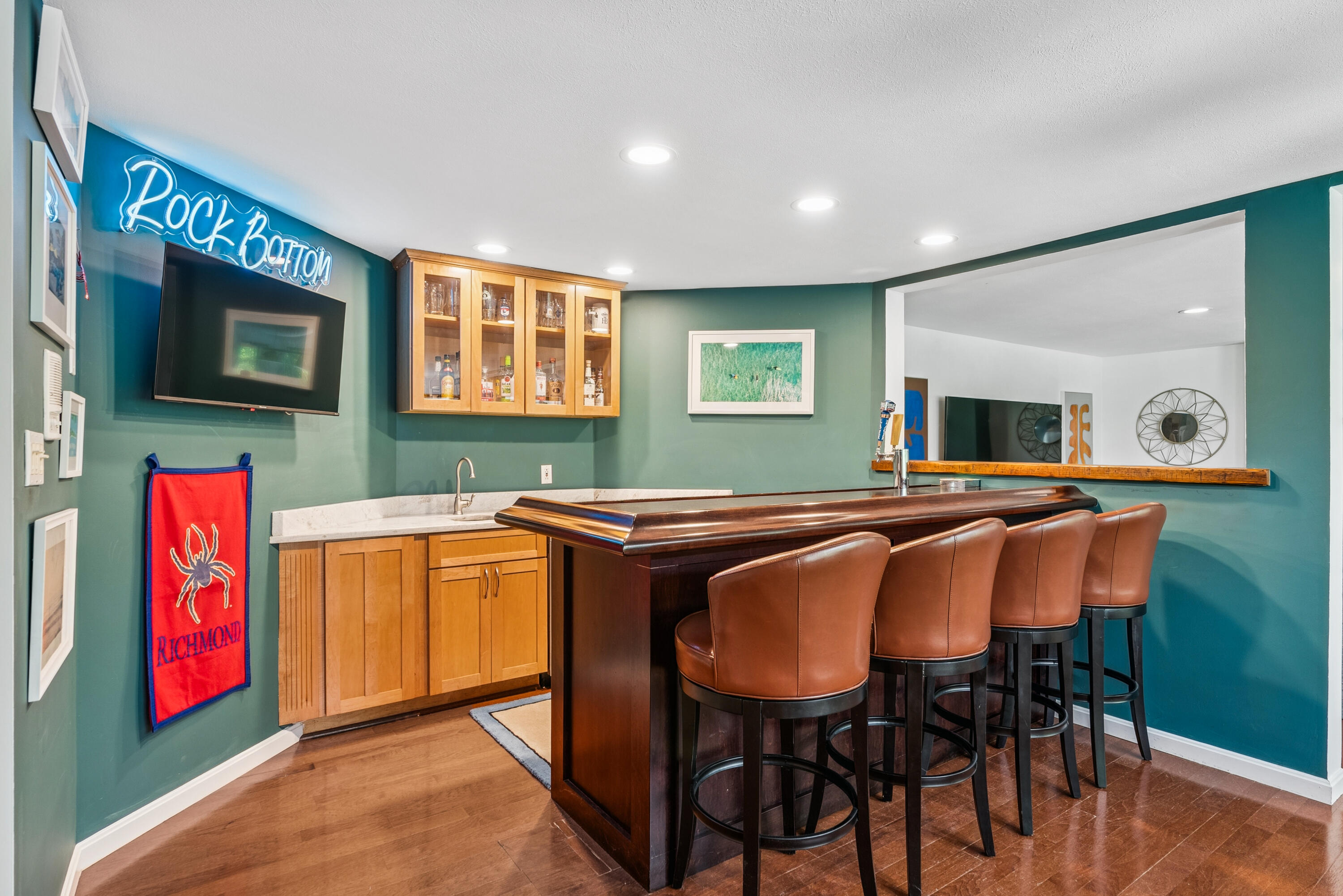 18 Woldbrook Drive