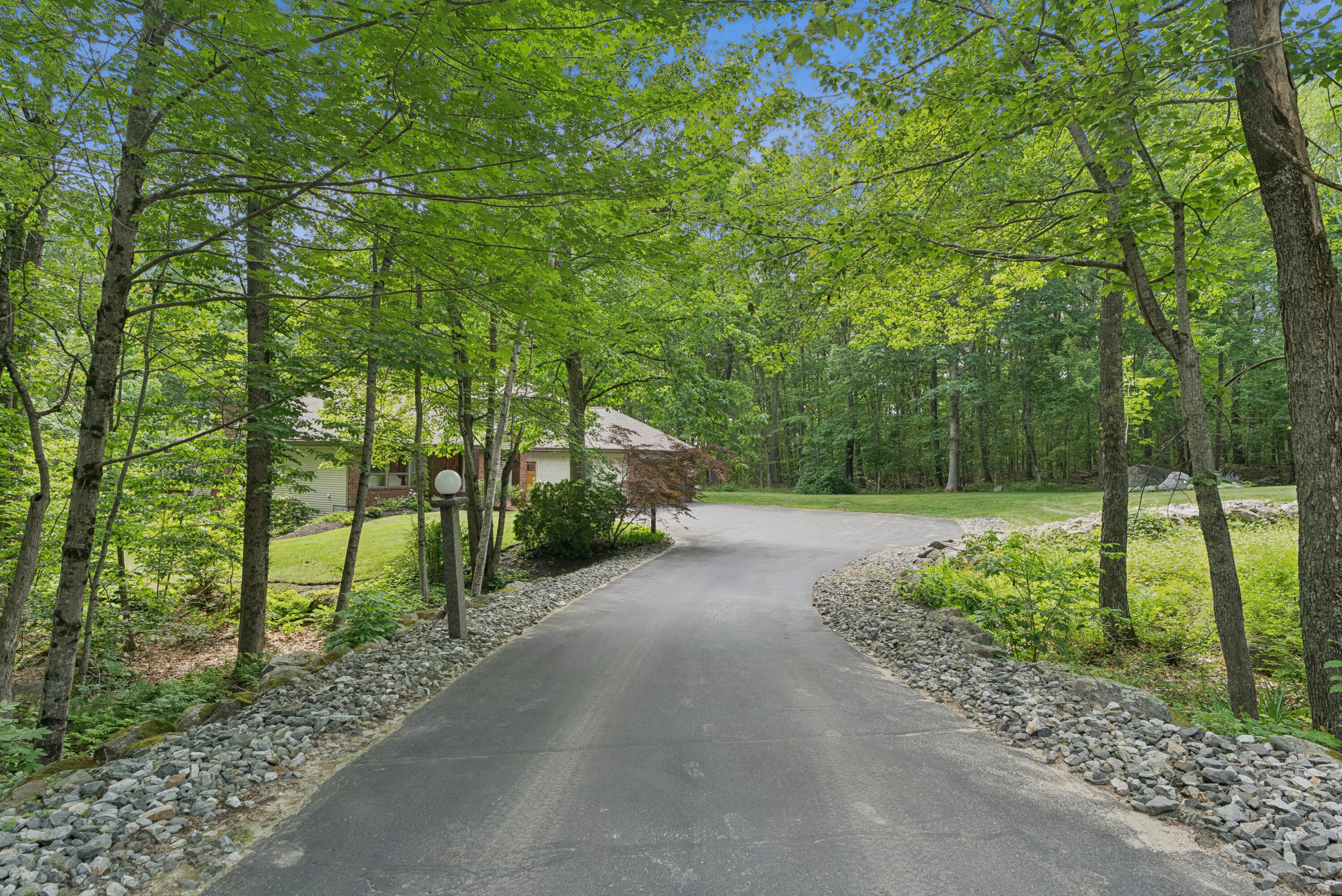 18 Woldbrook Drive