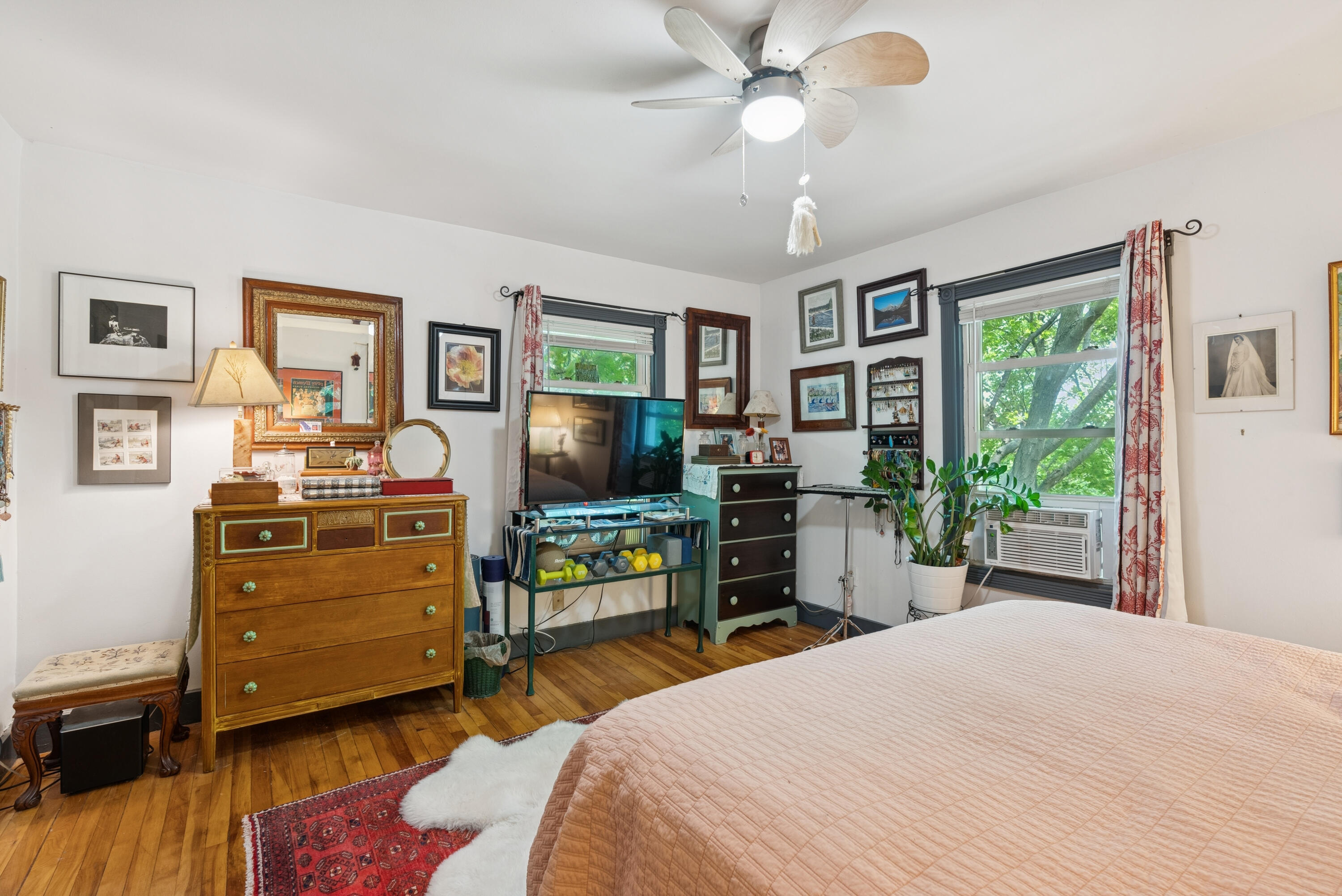 176 Second Street