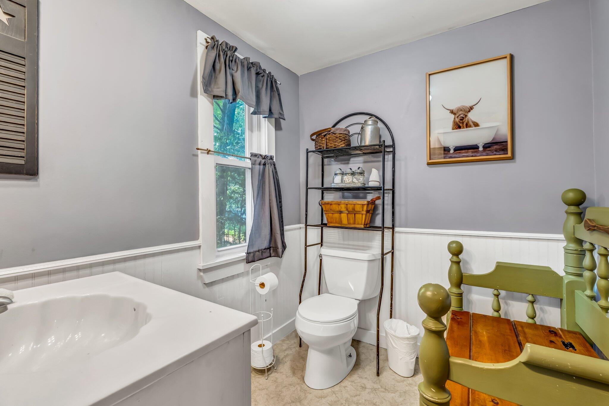 15 W Orchard Lane