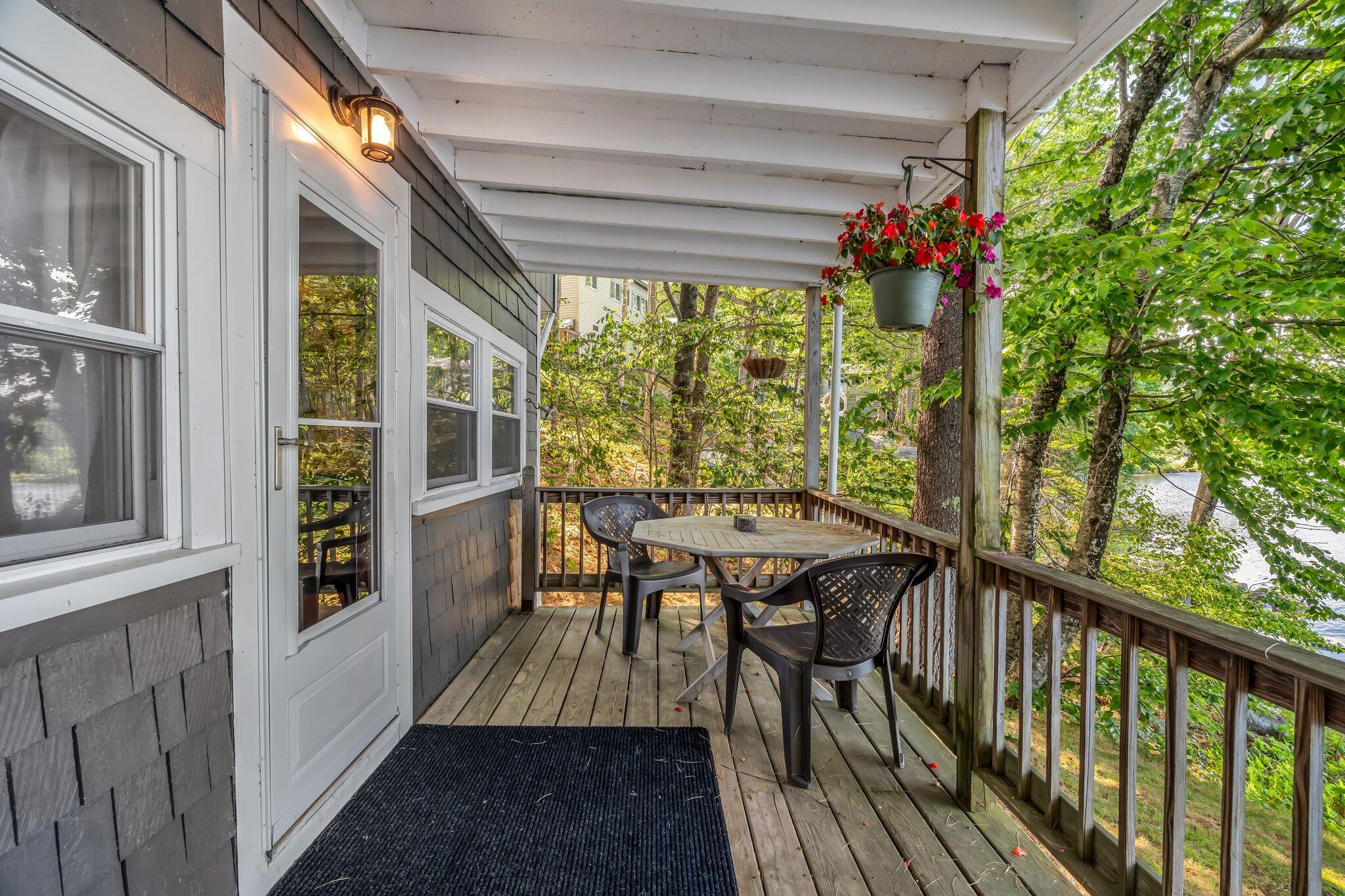15 W Orchard Lane