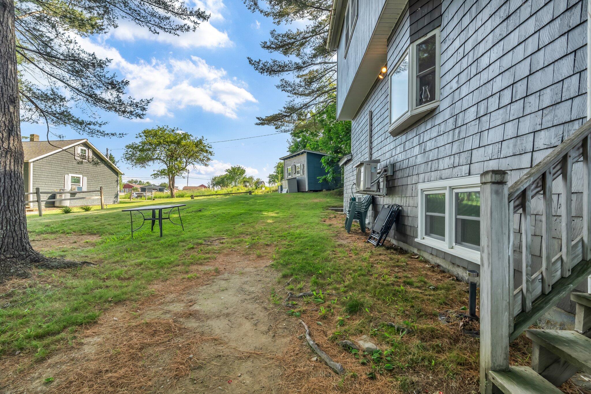15 W Orchard Lane