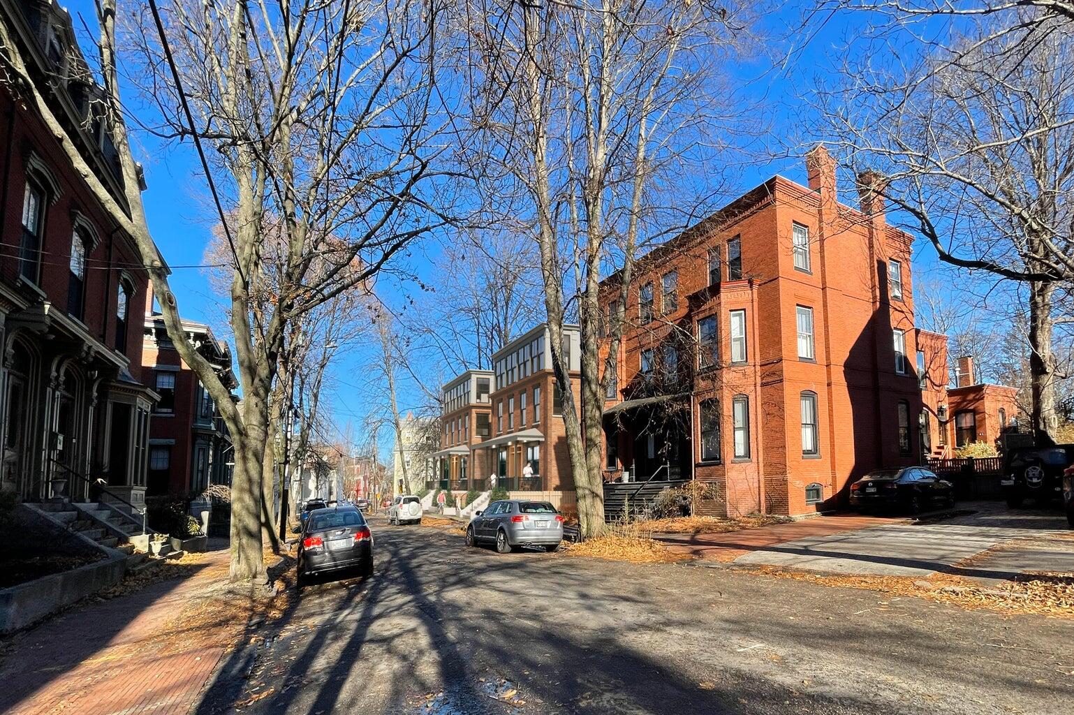 55 Carleton Street, B