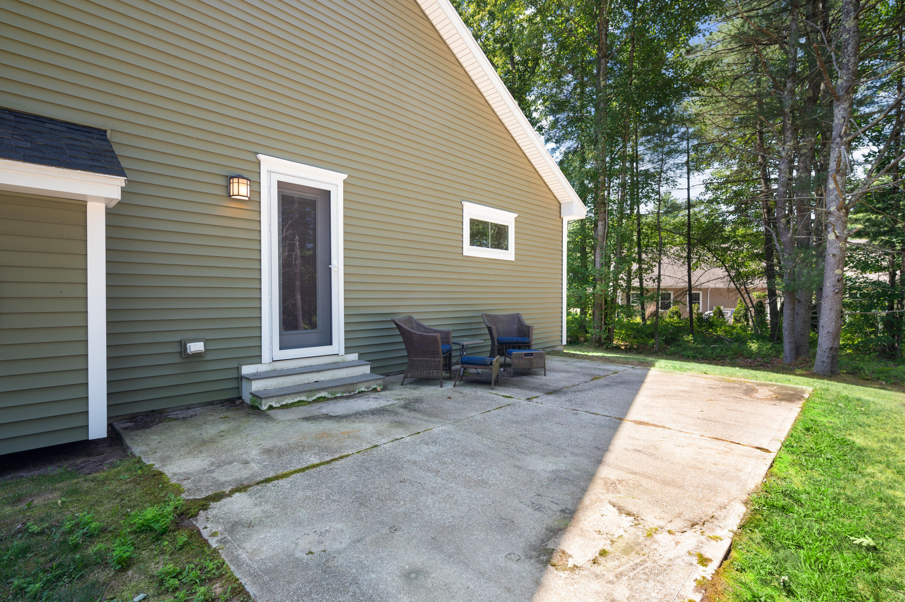 7 King Phillip Drive