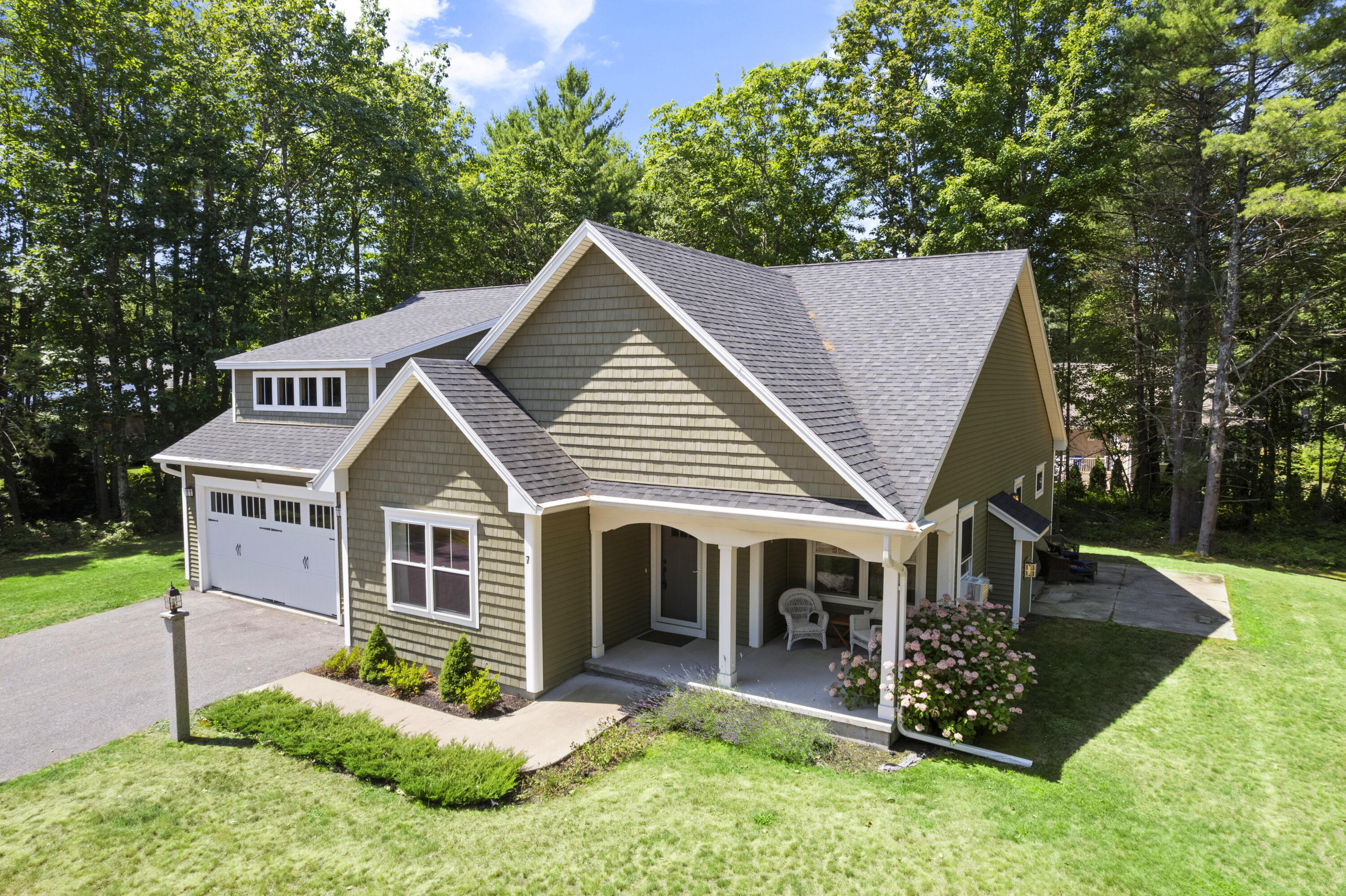 7 King Phillip Drive