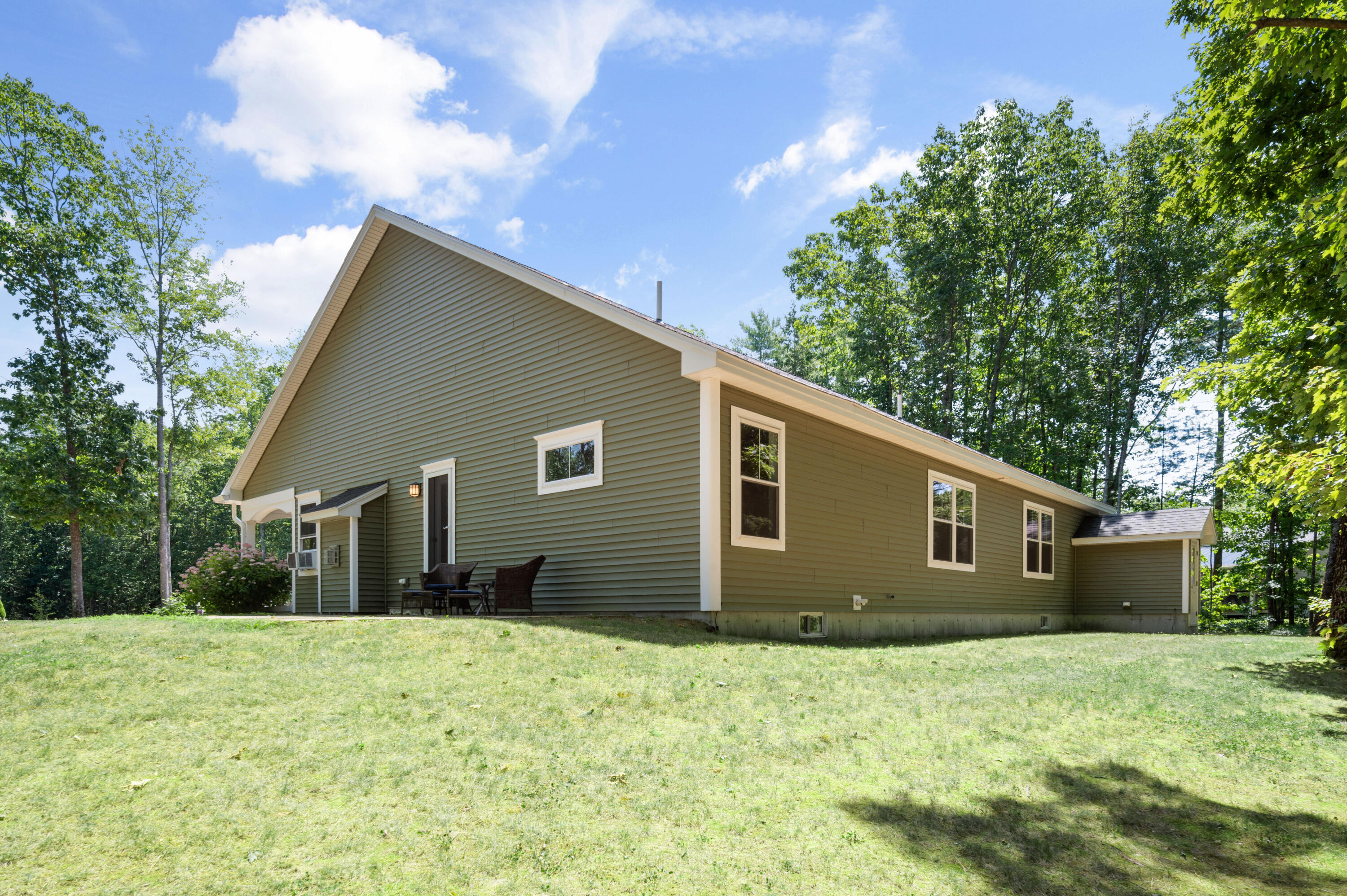 7 King Phillip Drive