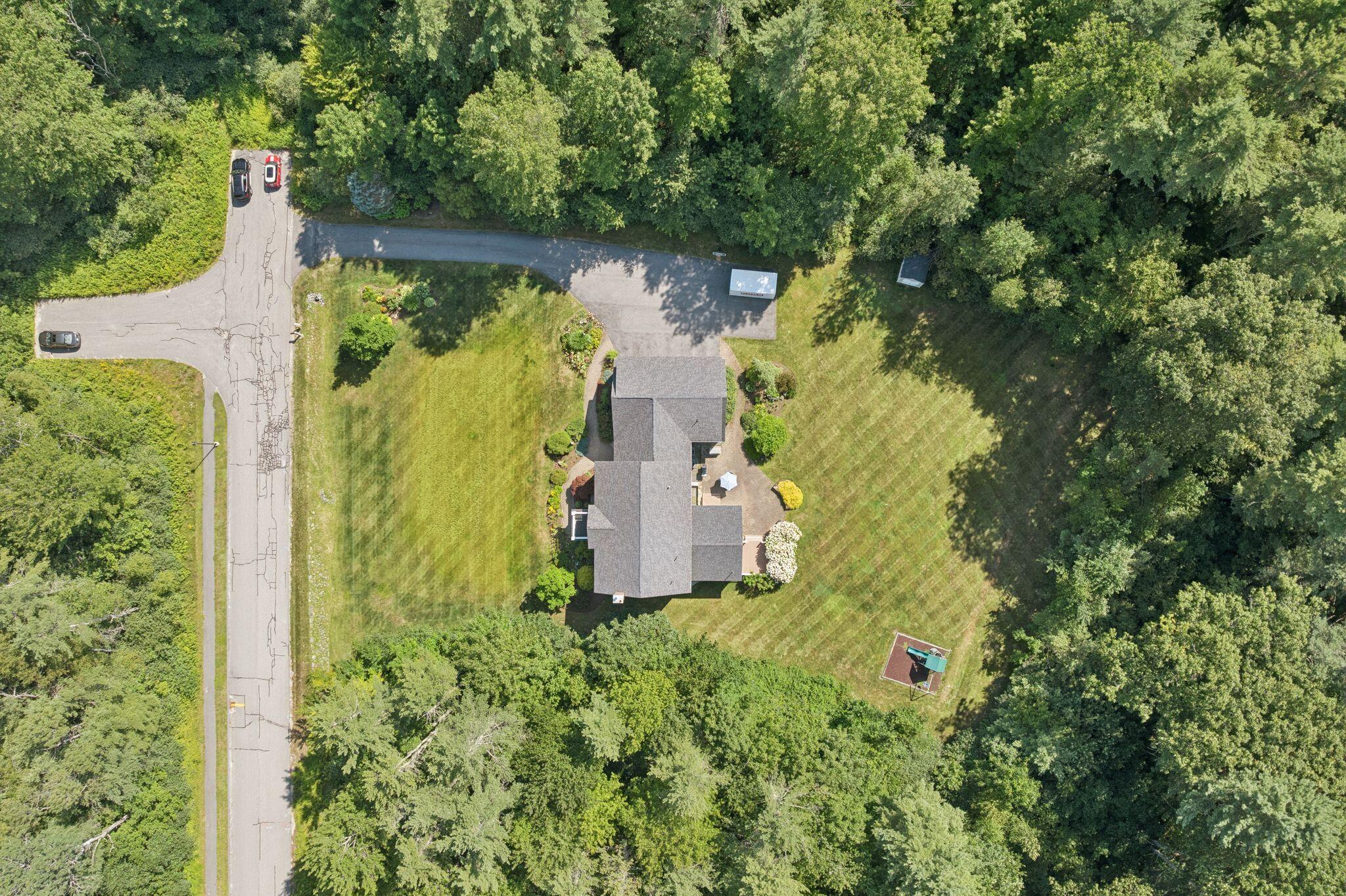 35 Paddock Way