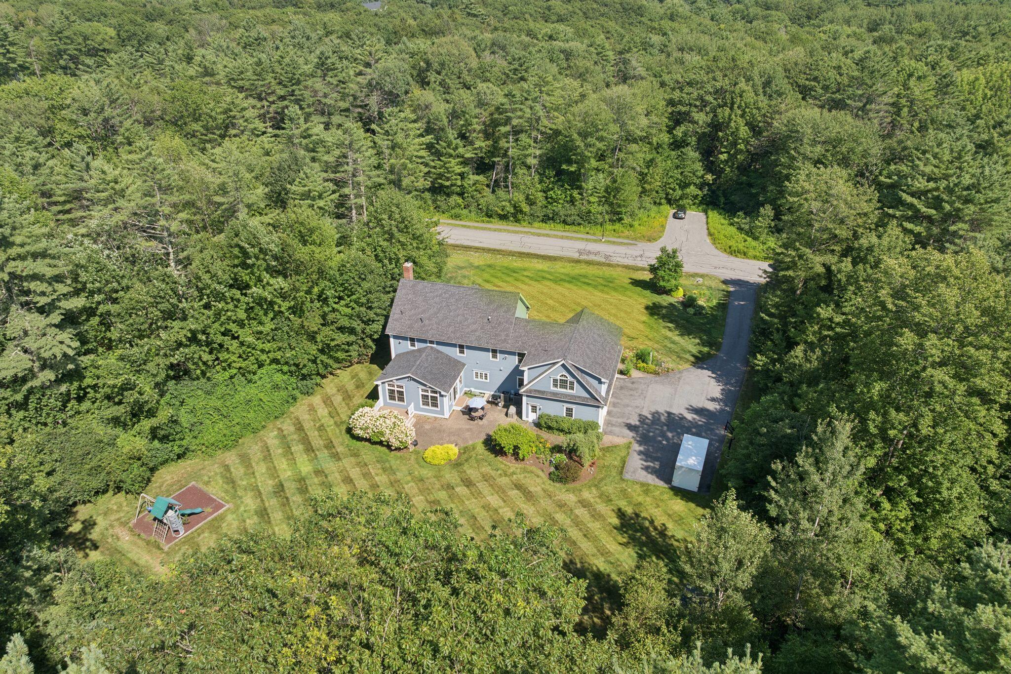 35 Paddock Way
