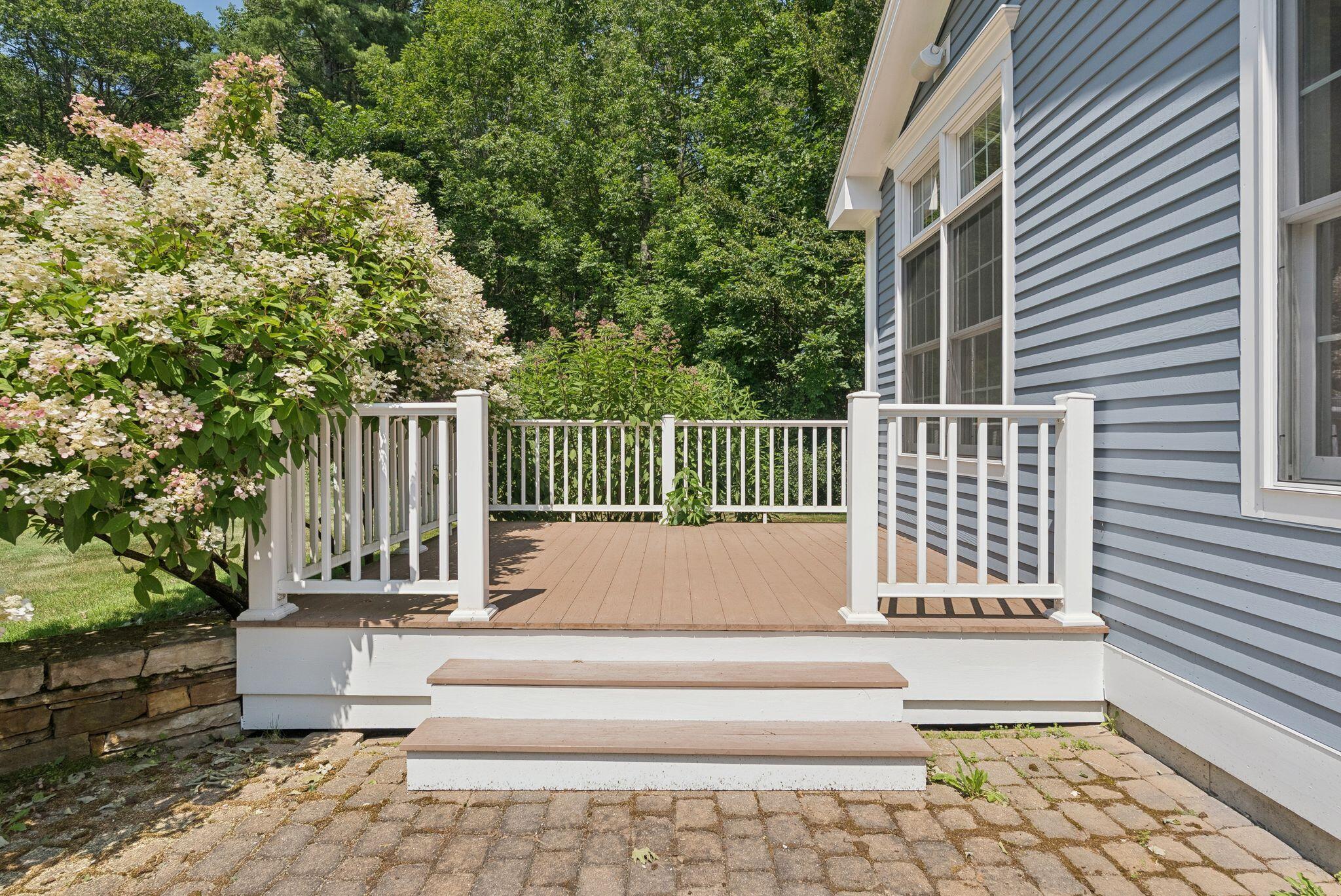 35 Paddock Way