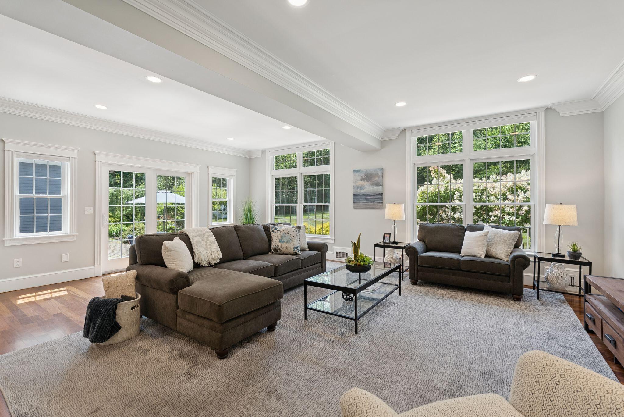 35 Paddock Way