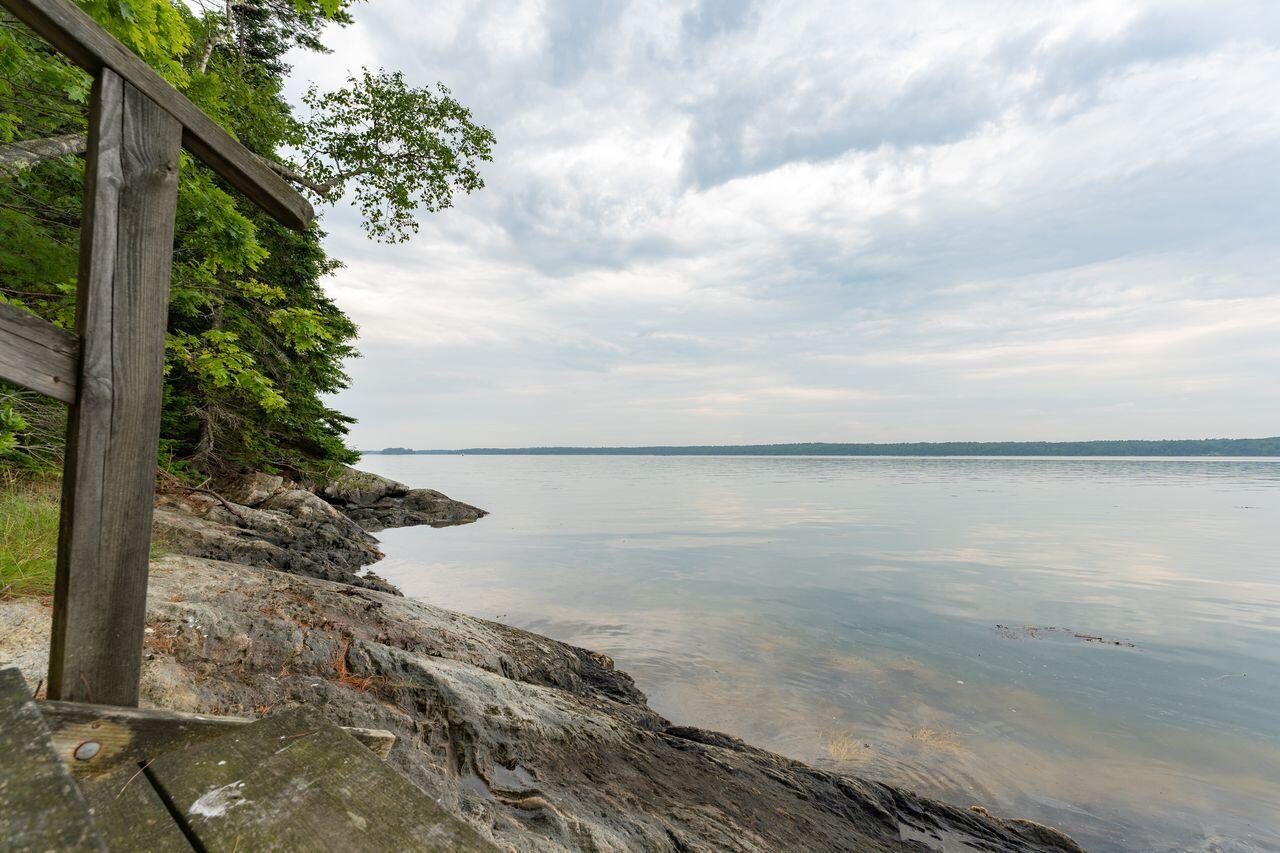890 Mere Point Road
