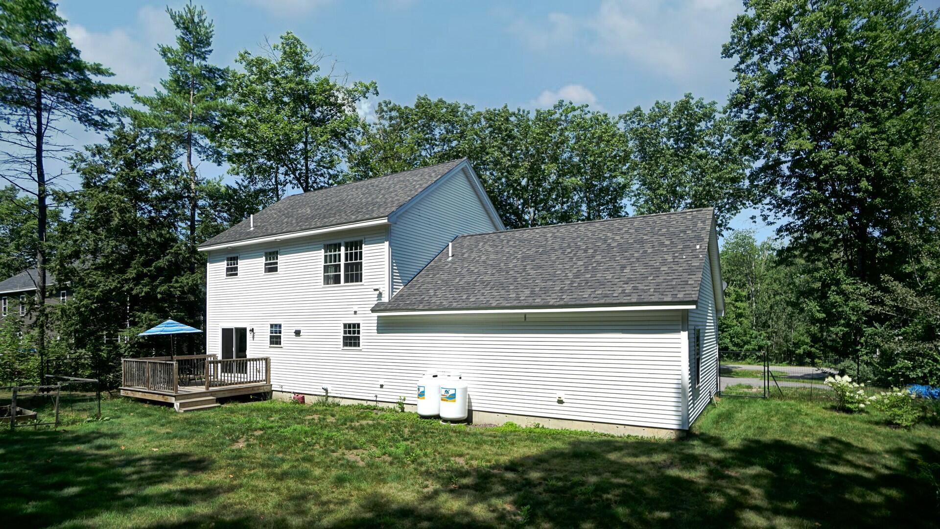 16 Benjamin Way