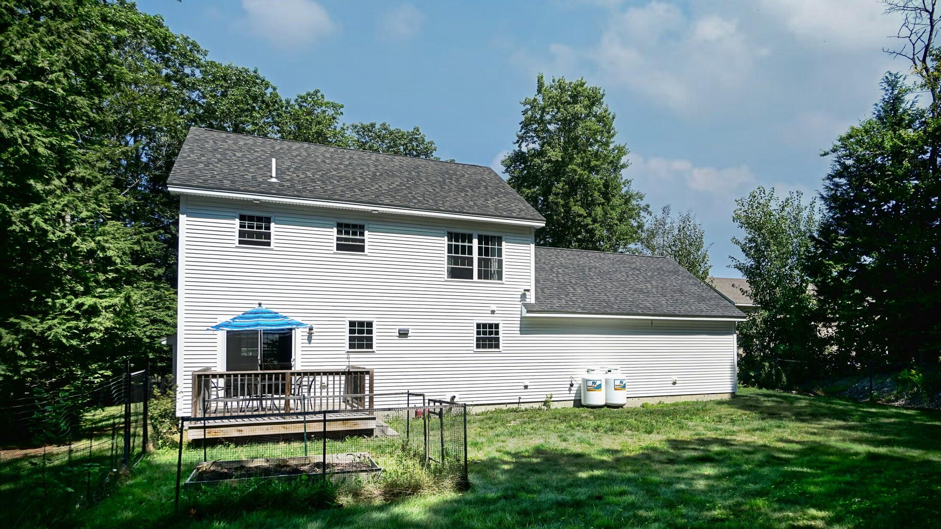 16 Benjamin Way