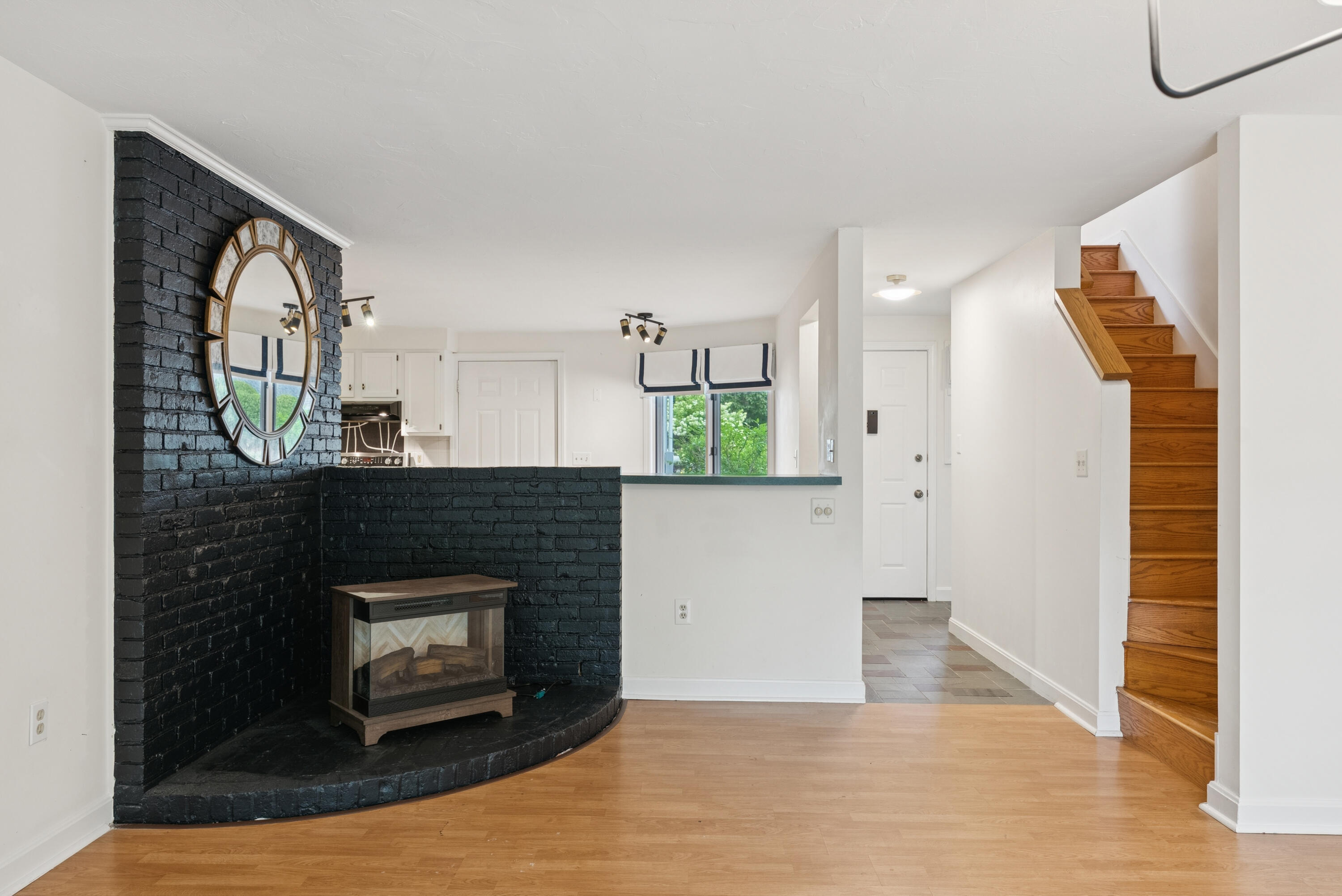 5 Stratton Road, 5