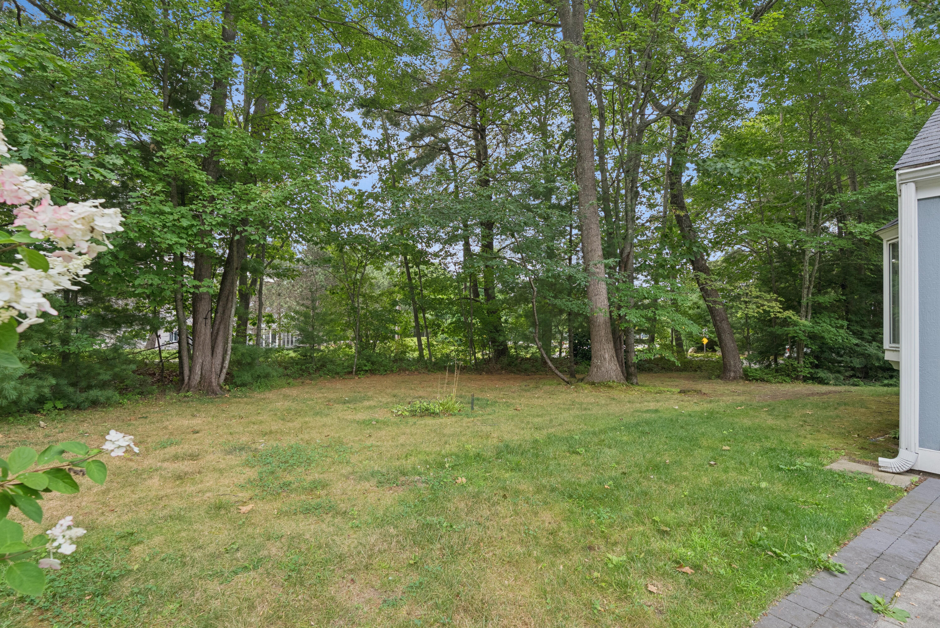 5 Stratton Road, 5