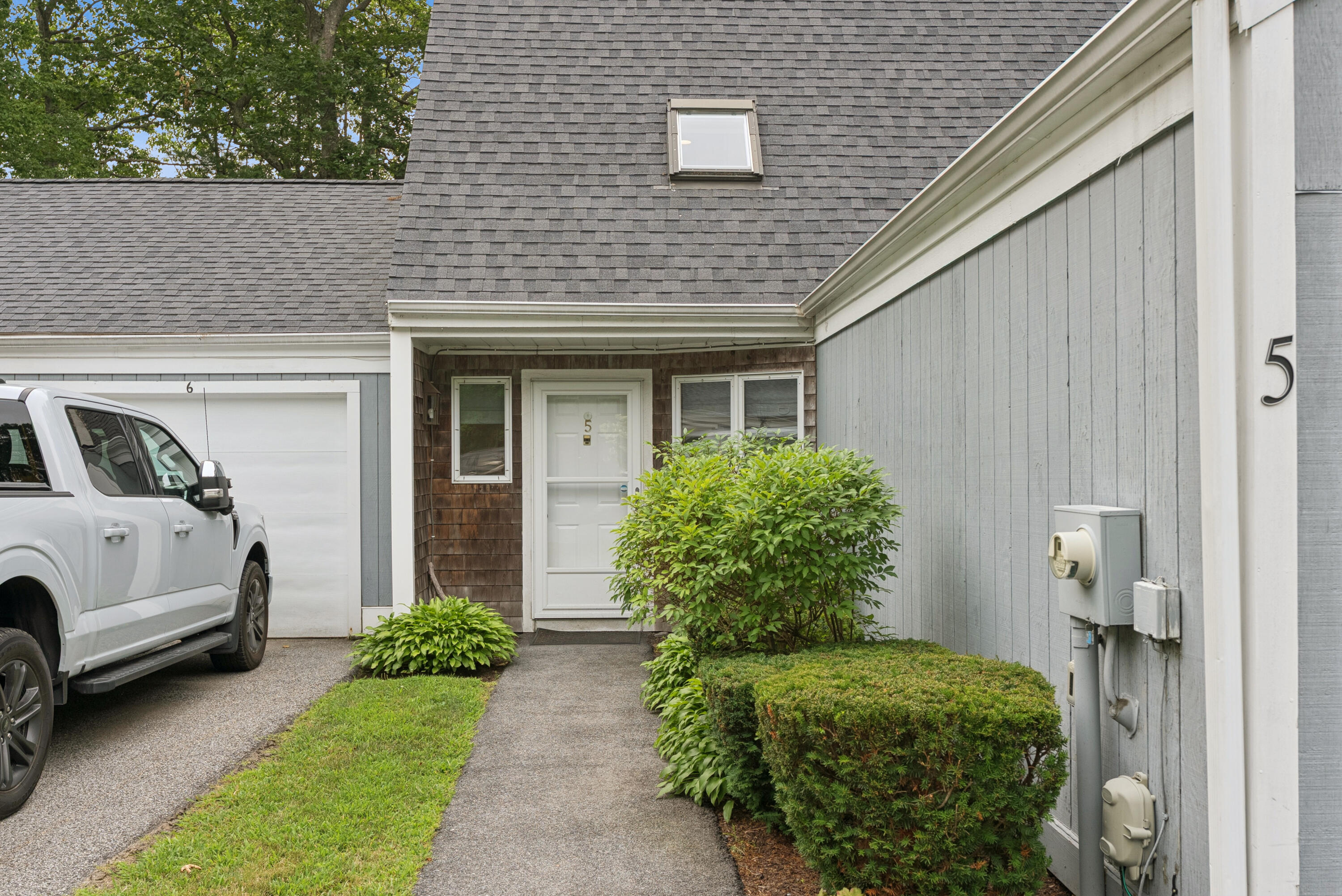 5 Stratton Road, 5