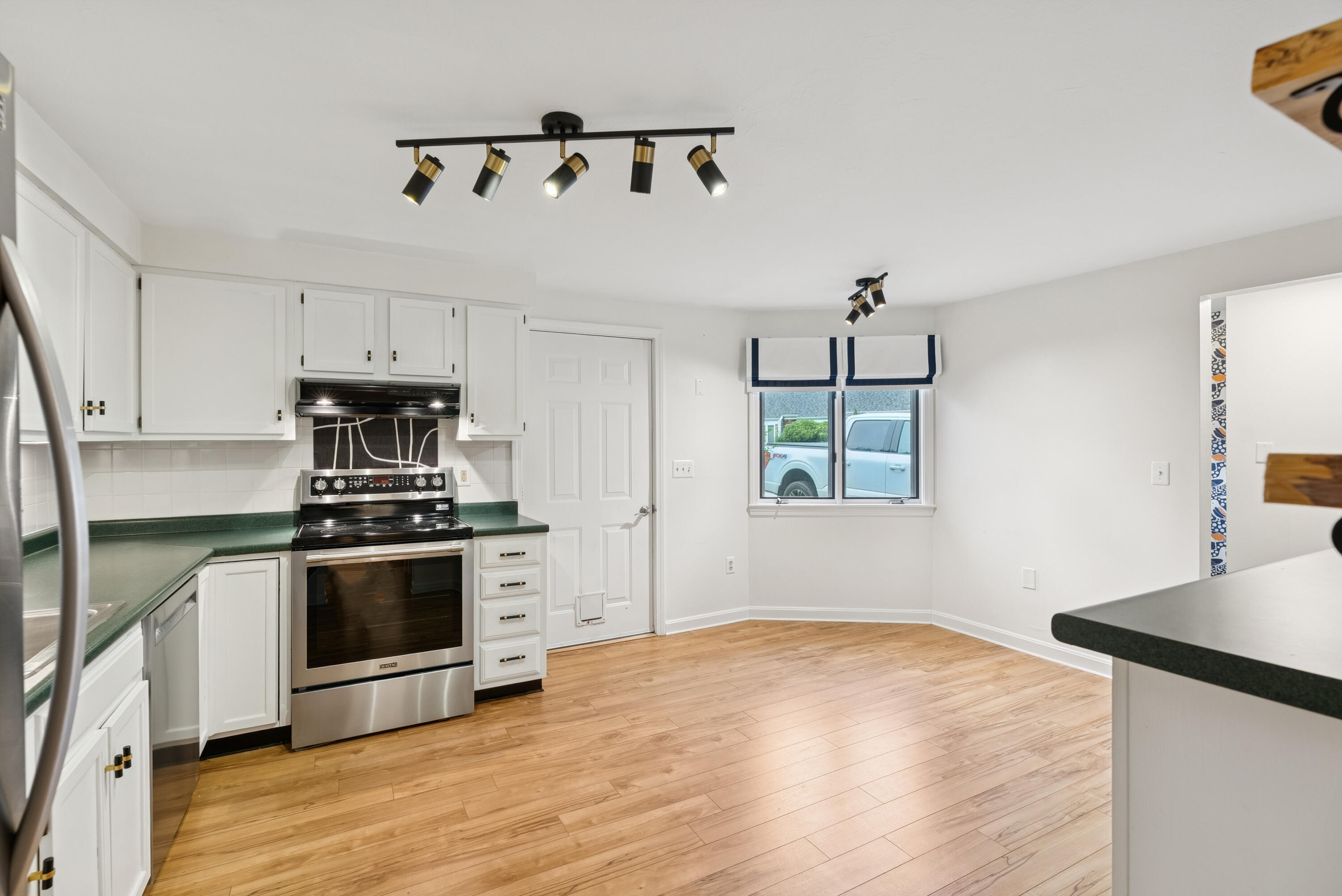 5 Stratton Road, 5
